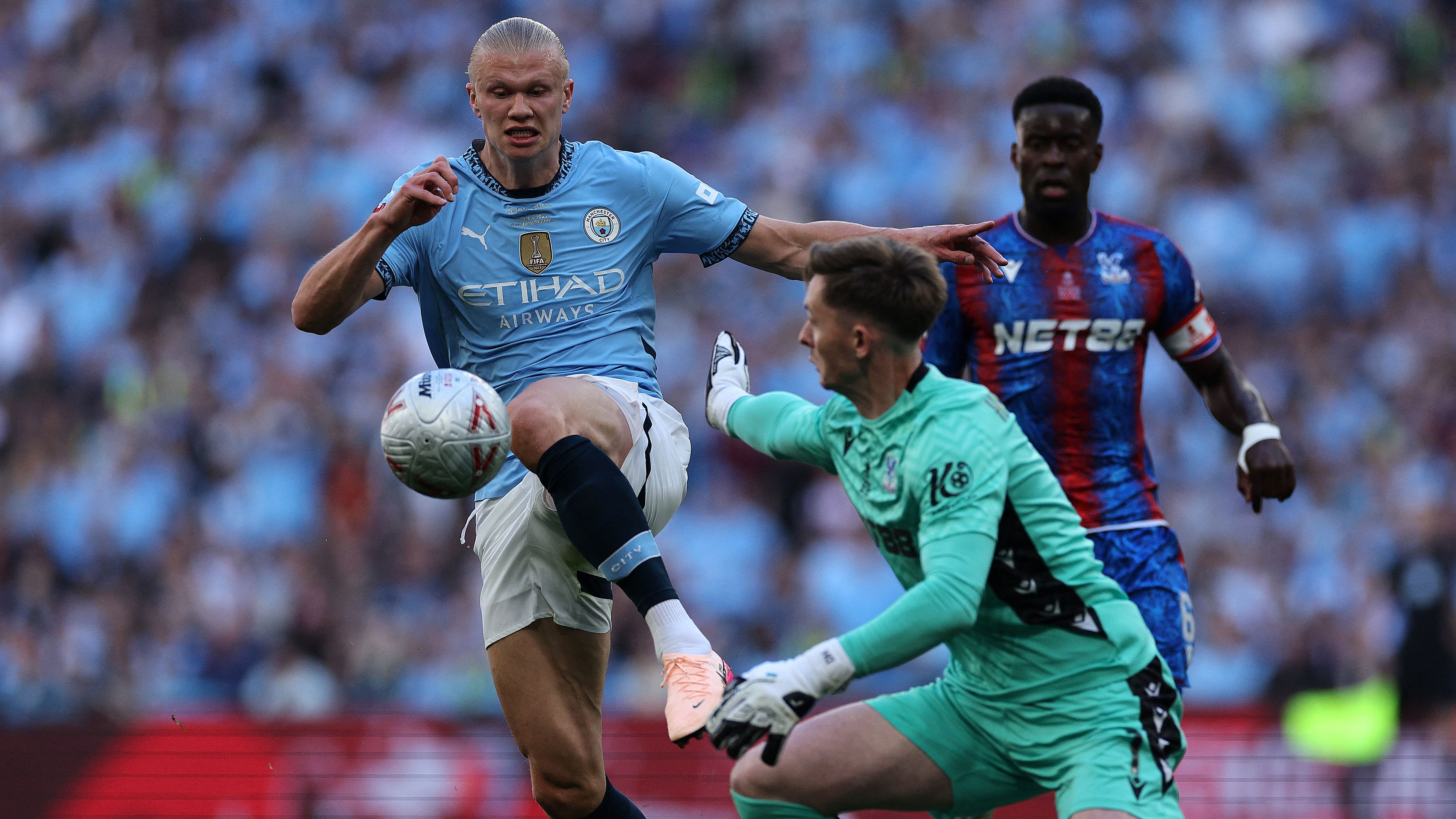 Explained: Why Dean Henderson avoided red card for handball outside Crystal Palace box to deny Erling Haaland in FA Cup final clash vs Man City | Goal.com UK