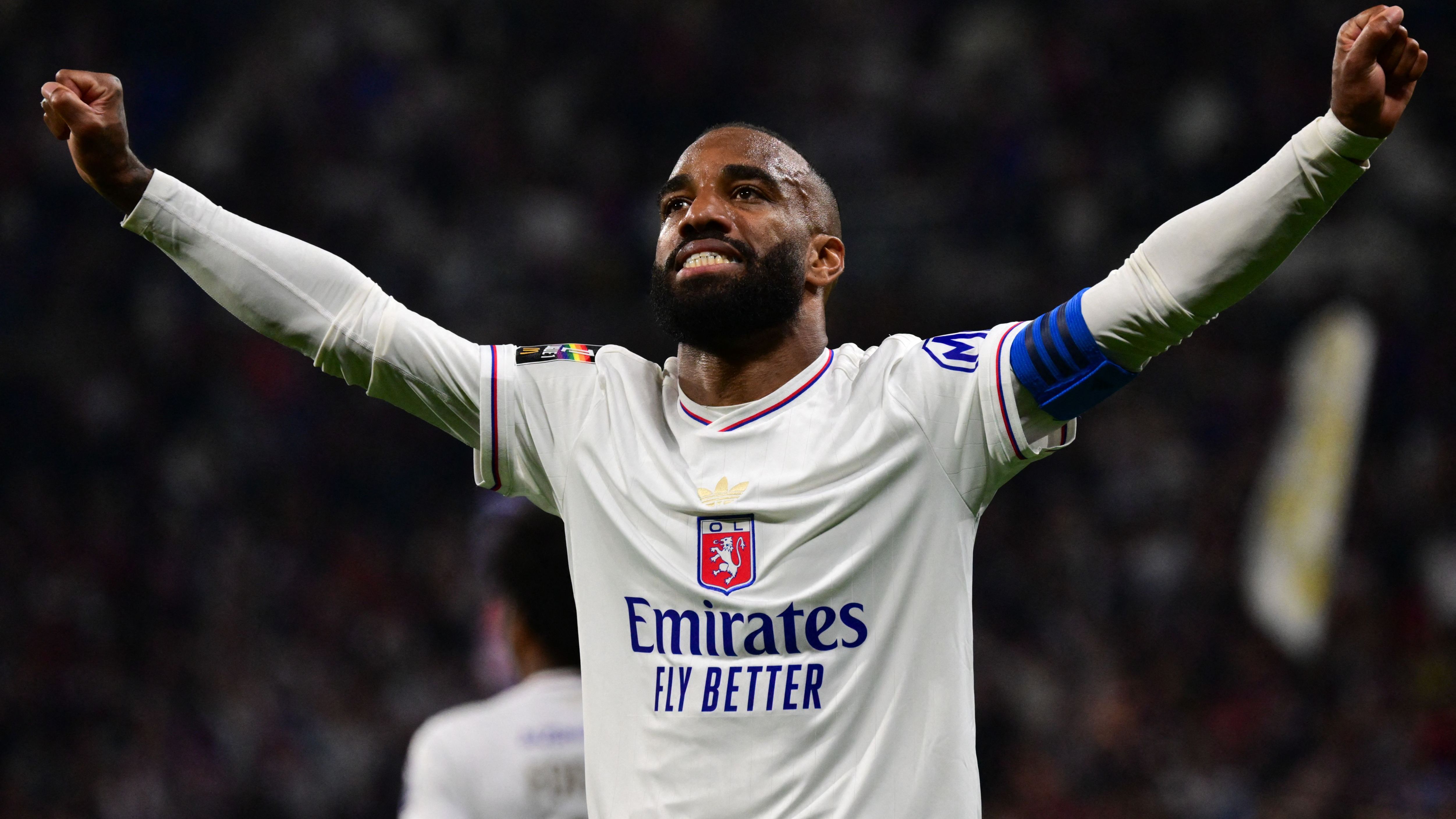 Lyon - Angers (2-0) : Lacazette envoie l'OL en Europe sur un final FOU !