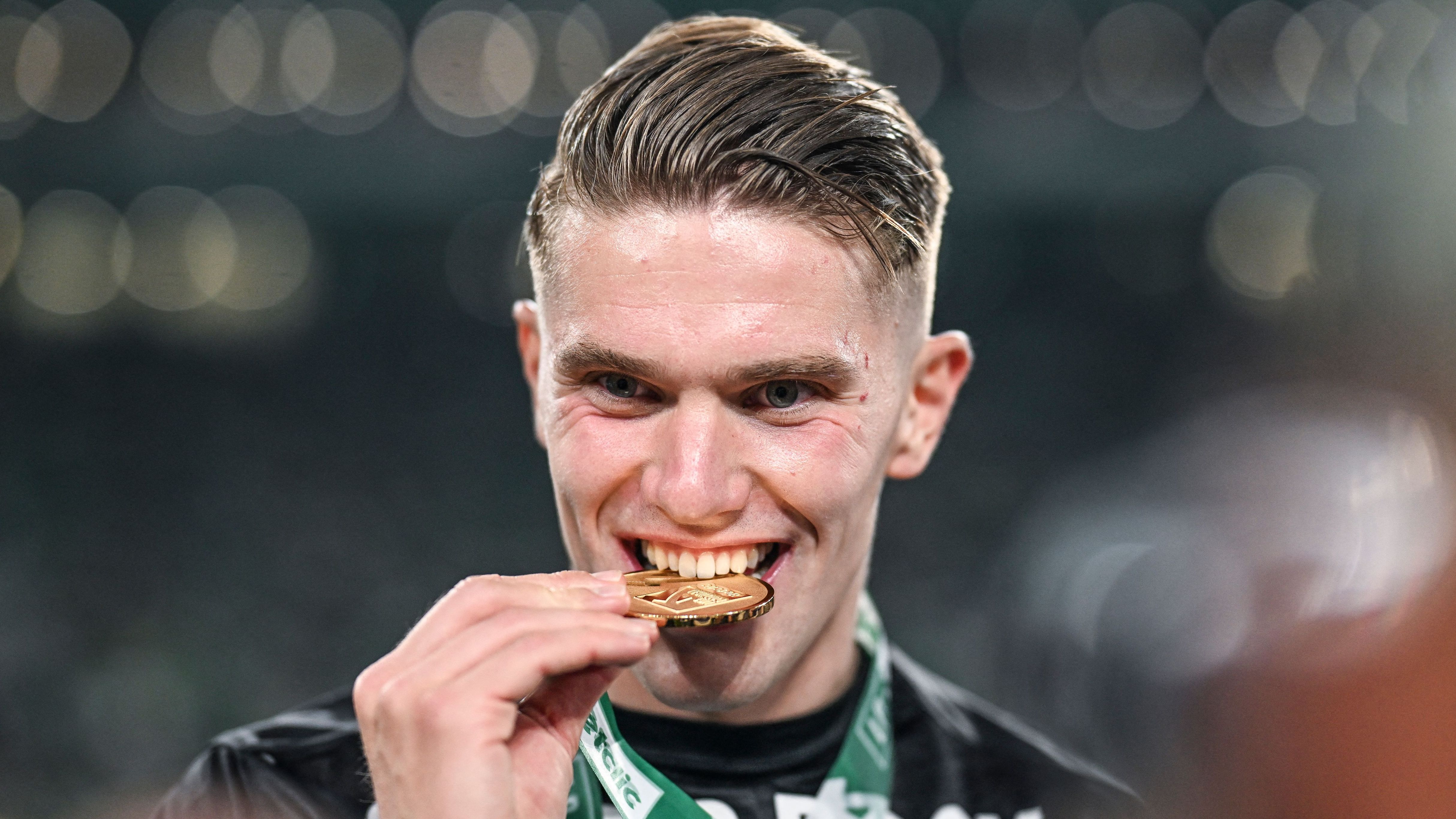 TOPSHOT-FBL-POR-LIGA-SPORTING-VITORIA GUIMARAES