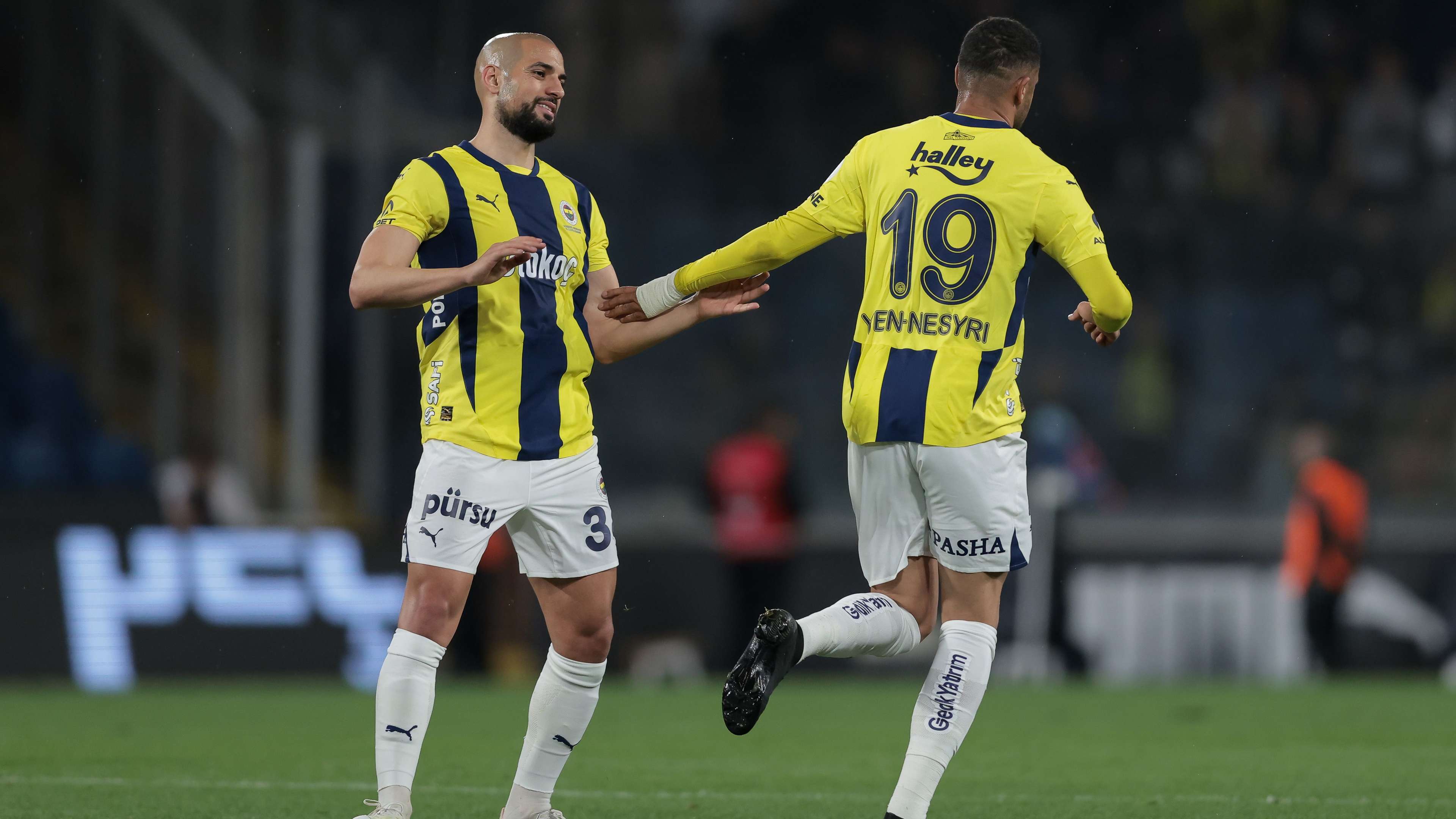 Istanbul Basaksehir v Fenerbahce - Turkish Super League