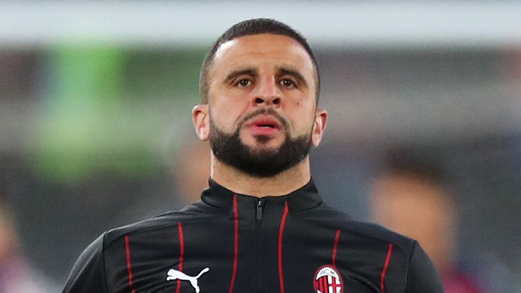 Manchester City star Kyle Walker branded a 'failure' and mockingly compared to iconic WWE wrestler after difficult AC Milan loan | Goal.com UK