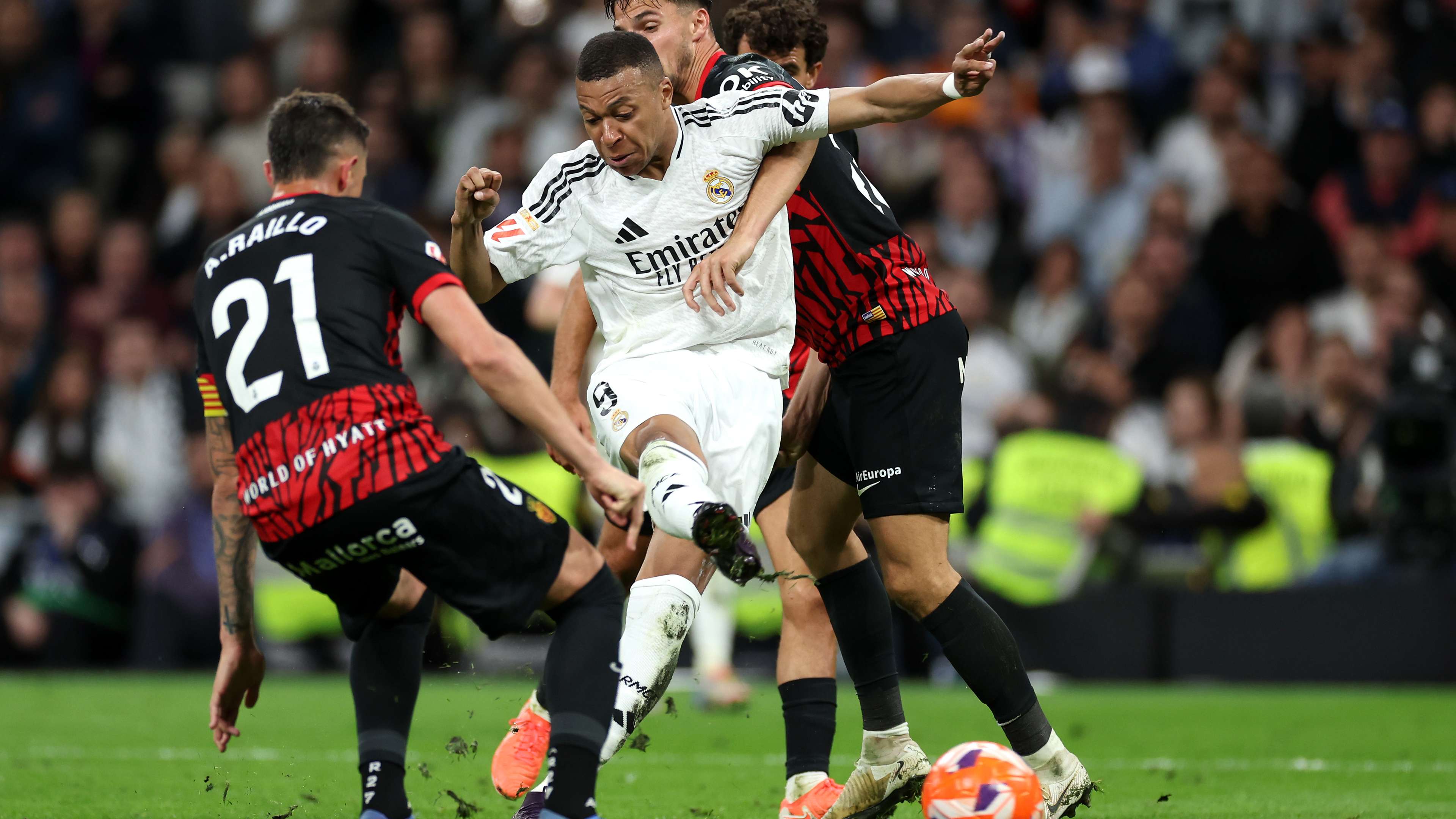 Real Madrid CF v RCD Mallorca - La Liga EA Sports