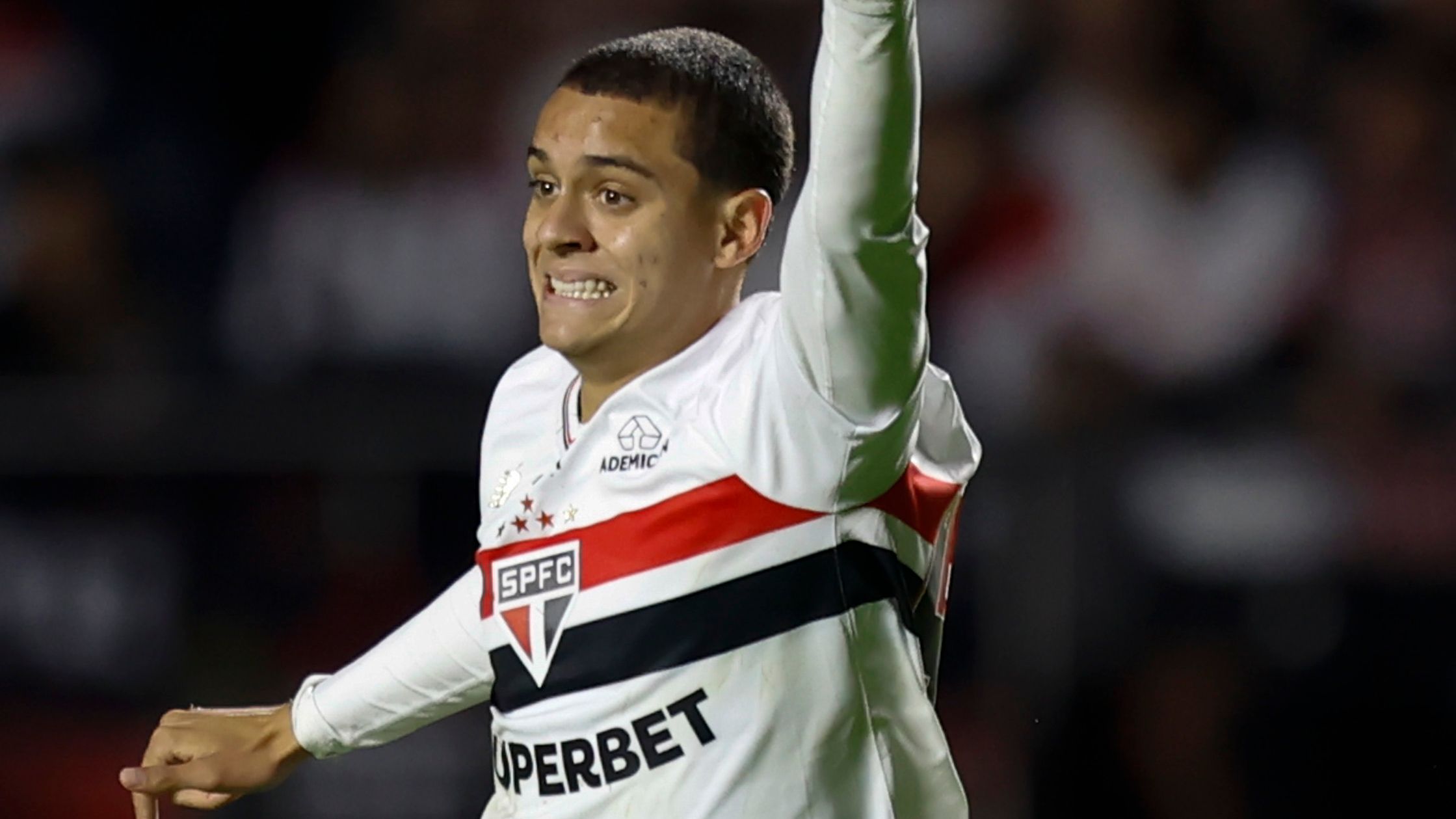 Sao Paulo v Libertad - Copa CONMEBOL Libertadores 2025