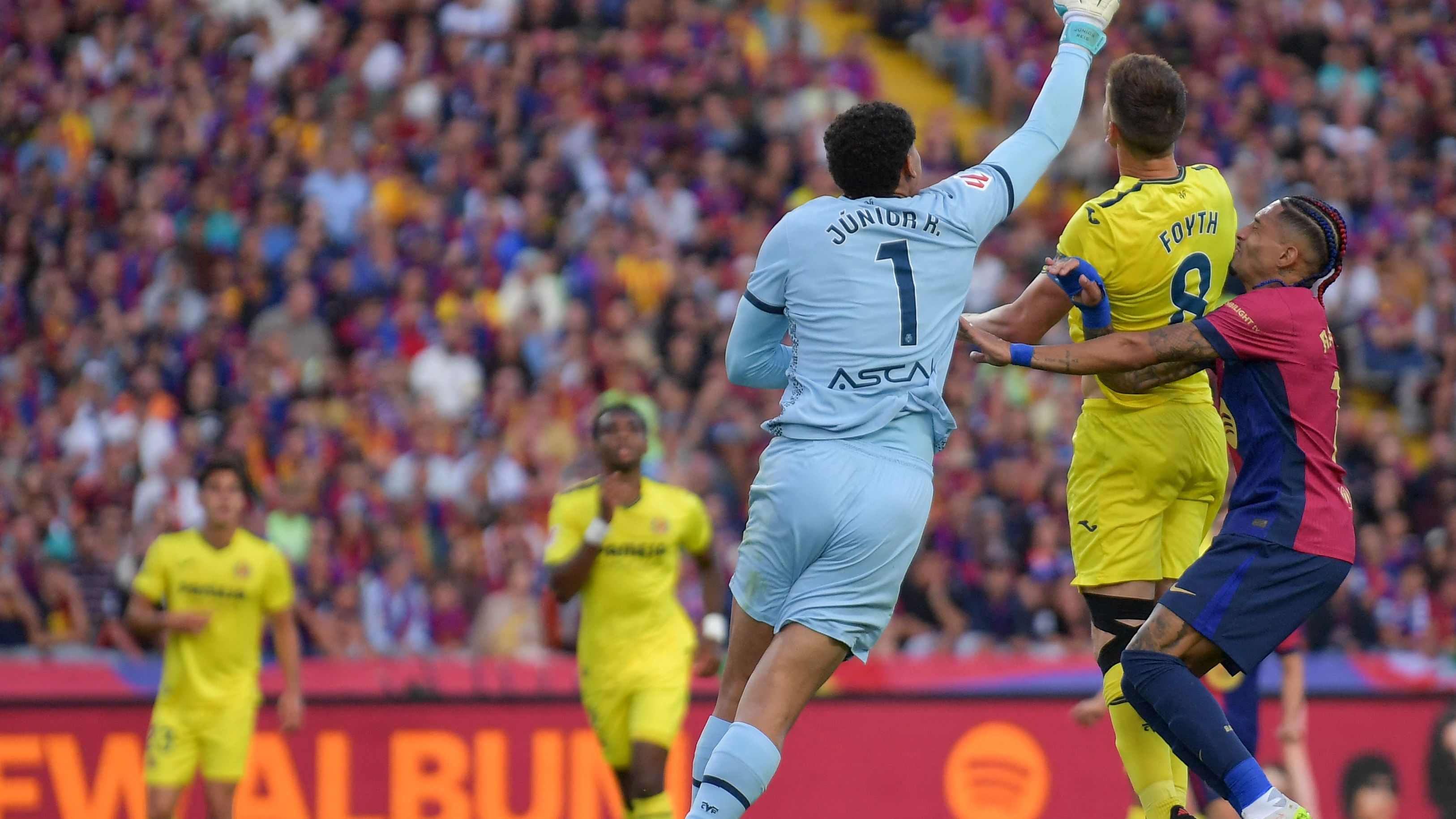 FBL-ESP-LIGA-BARCELONA-VILLARREAL