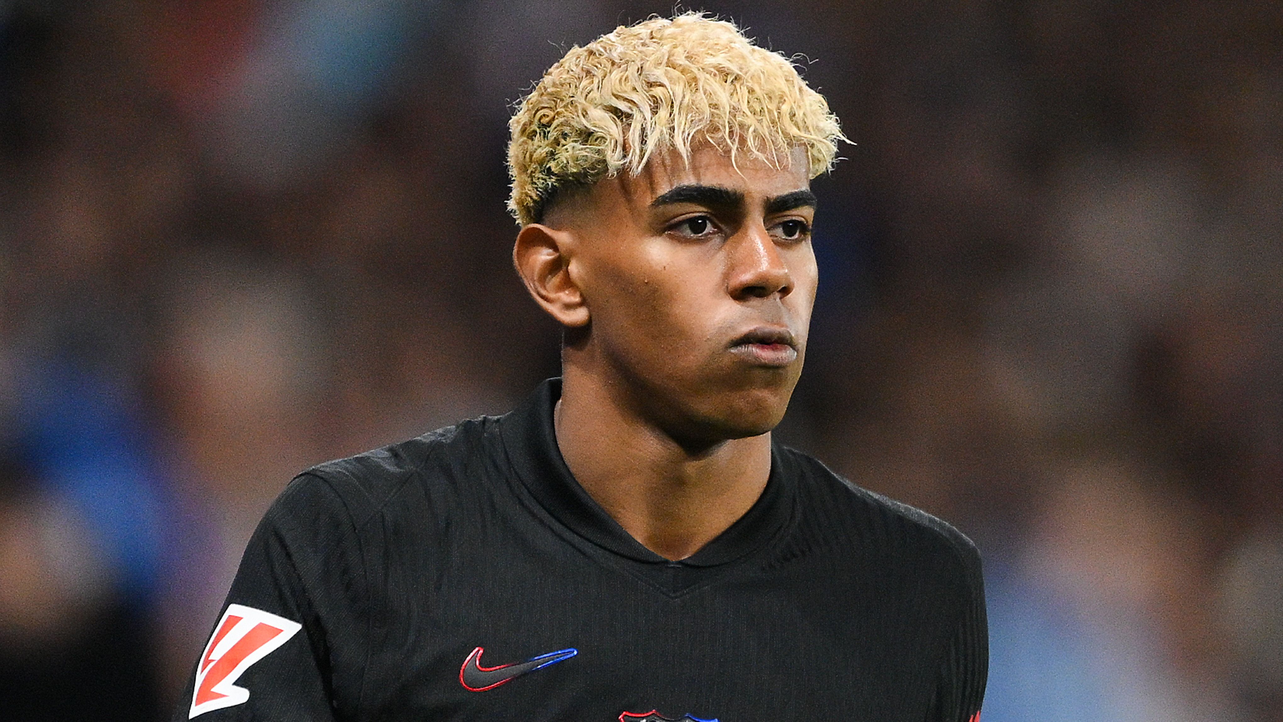 Is Lamine Yamal being wasted on the wing? Wonderkid told how to reach 'the next step' as Netherlands legend picks Barcelona and Spain hero's best position | Goal.com UK