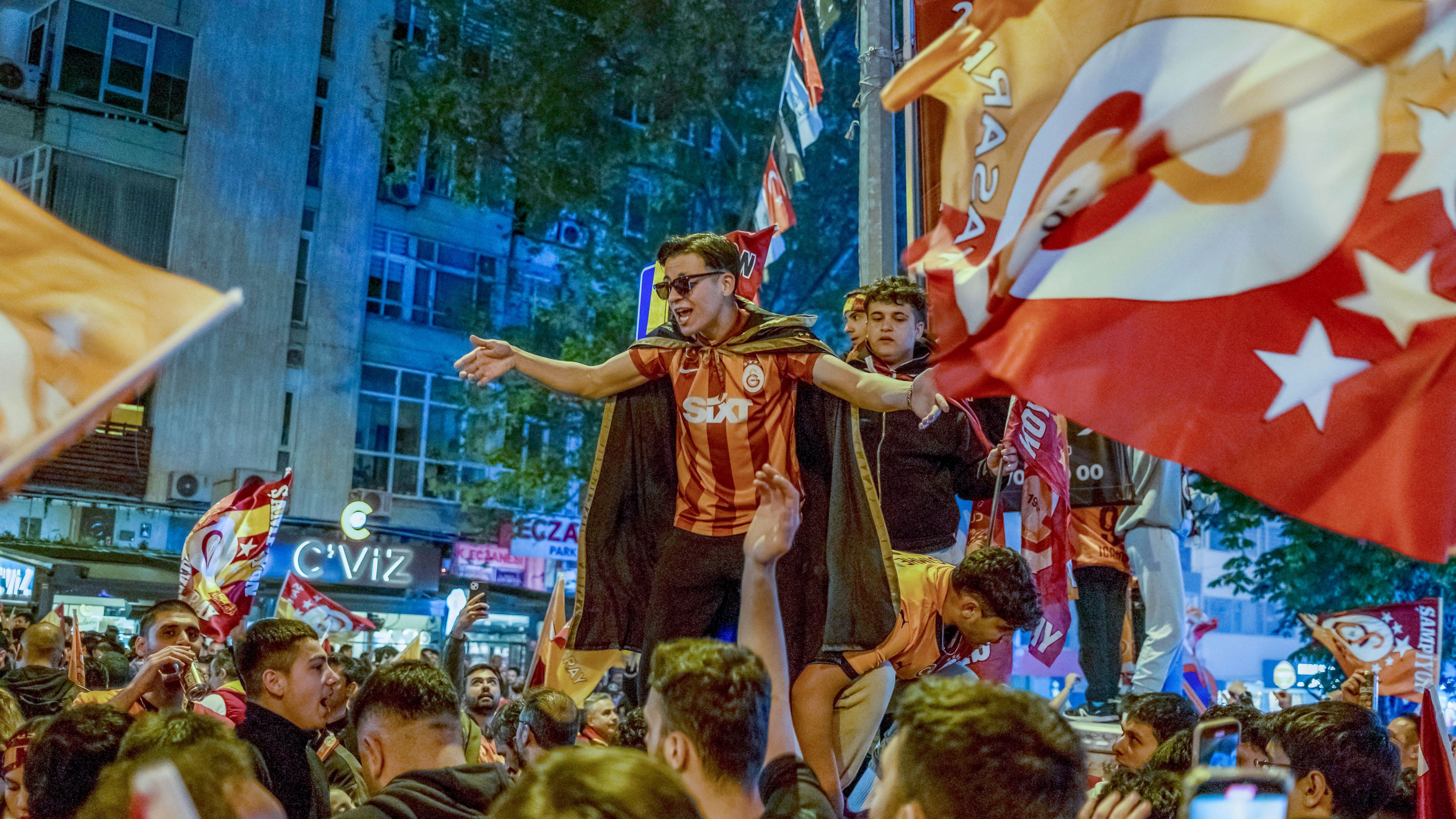 Galatasaray-Crowned-Champions-of-Super-Lig-for-the-25th-Time