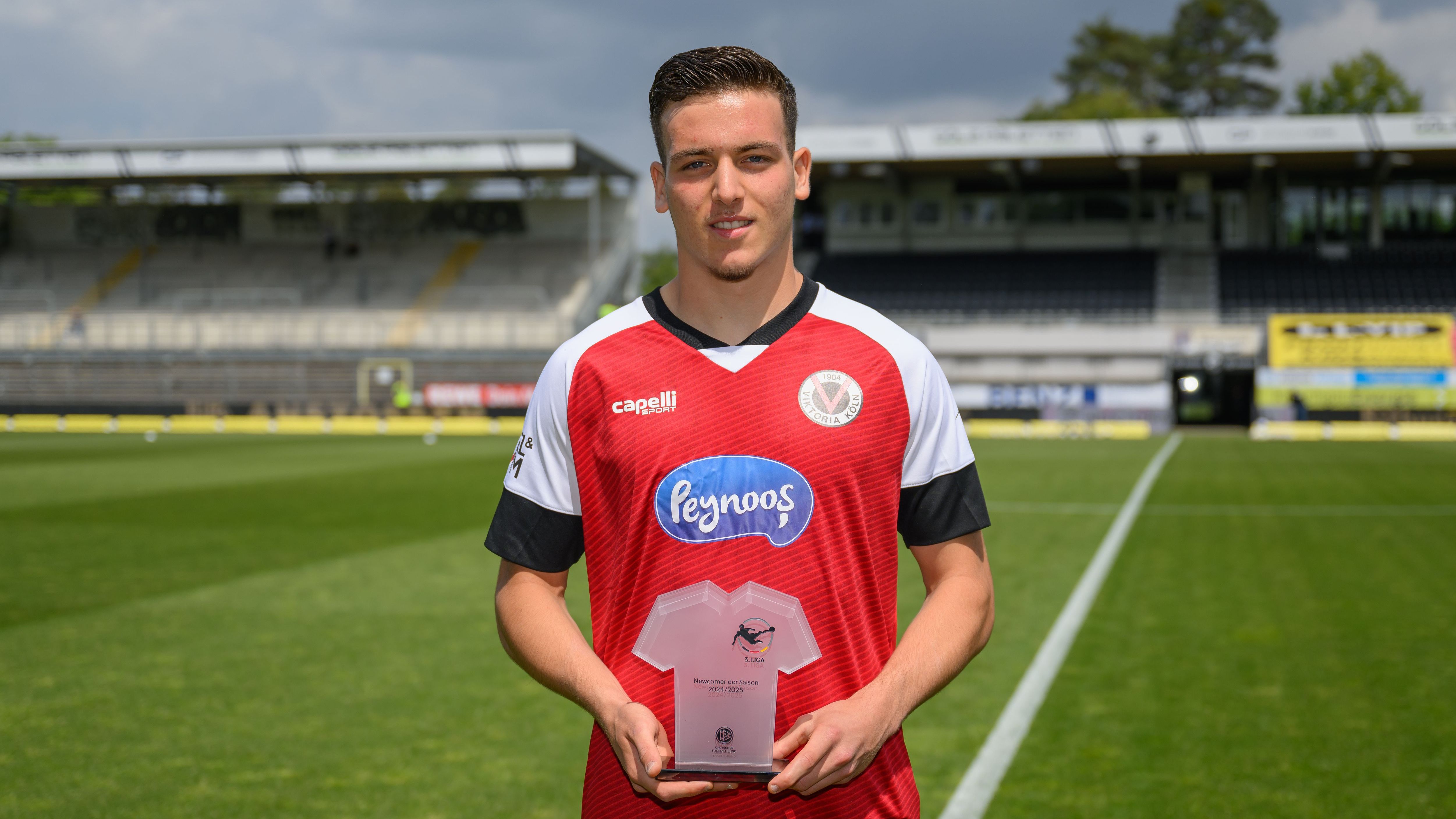 SV Sandhausen 1916 v FC Viktoria Köln - 3. Liga