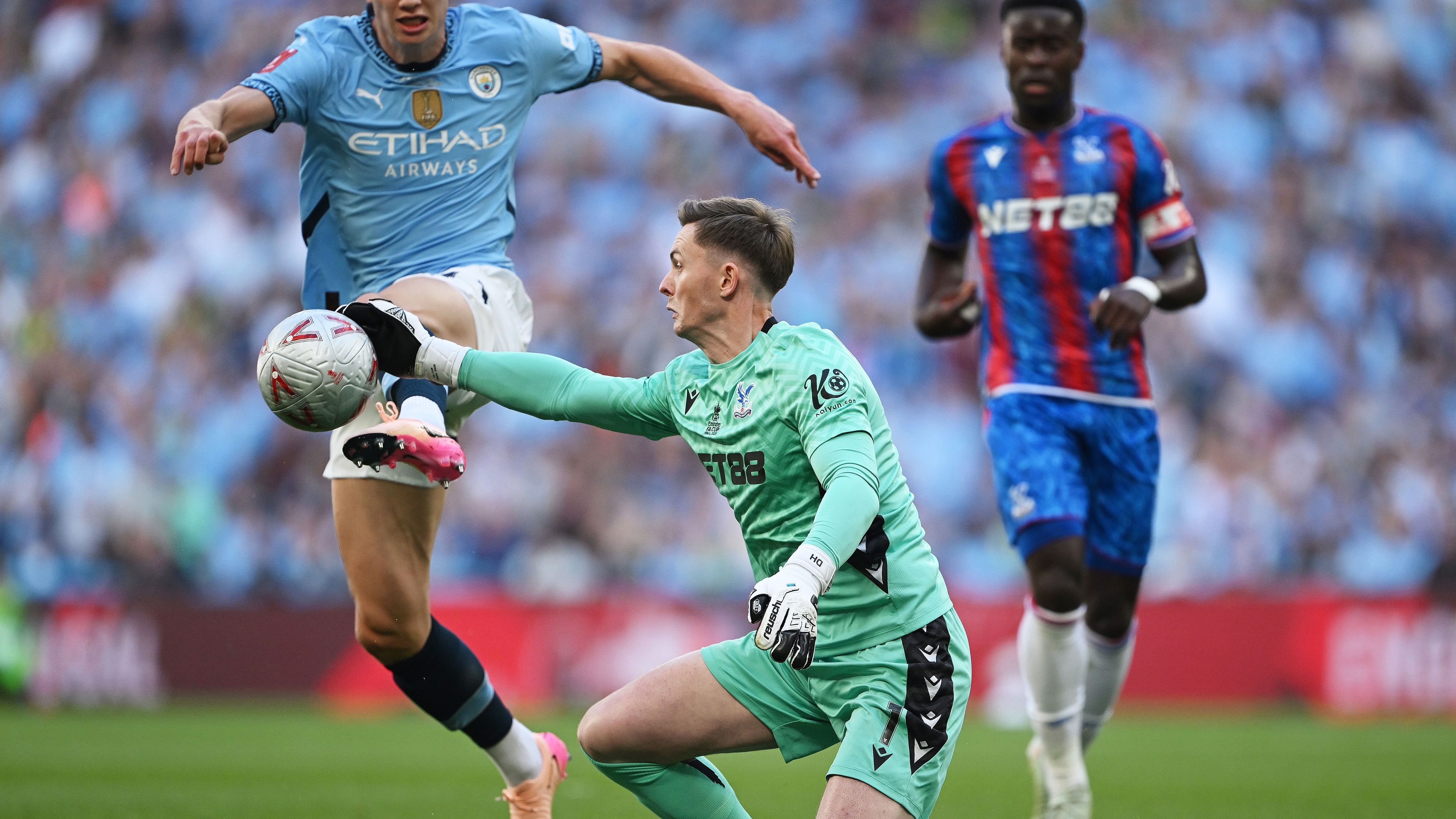 Crystal Palace v Manchester City - Emirates FA Cup Final