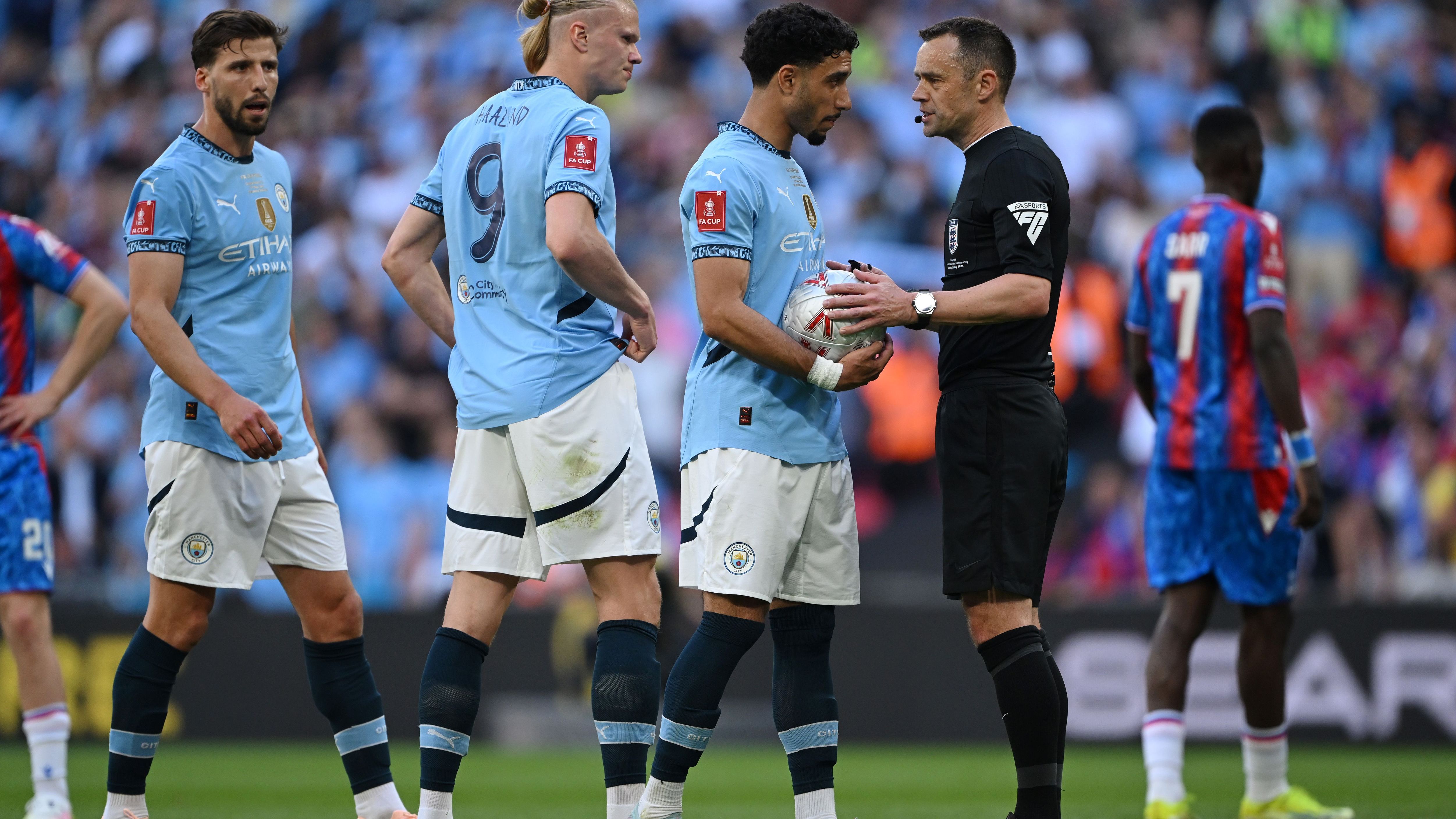 Crystal Palace v Manchester City - Emirates FA Cup Final