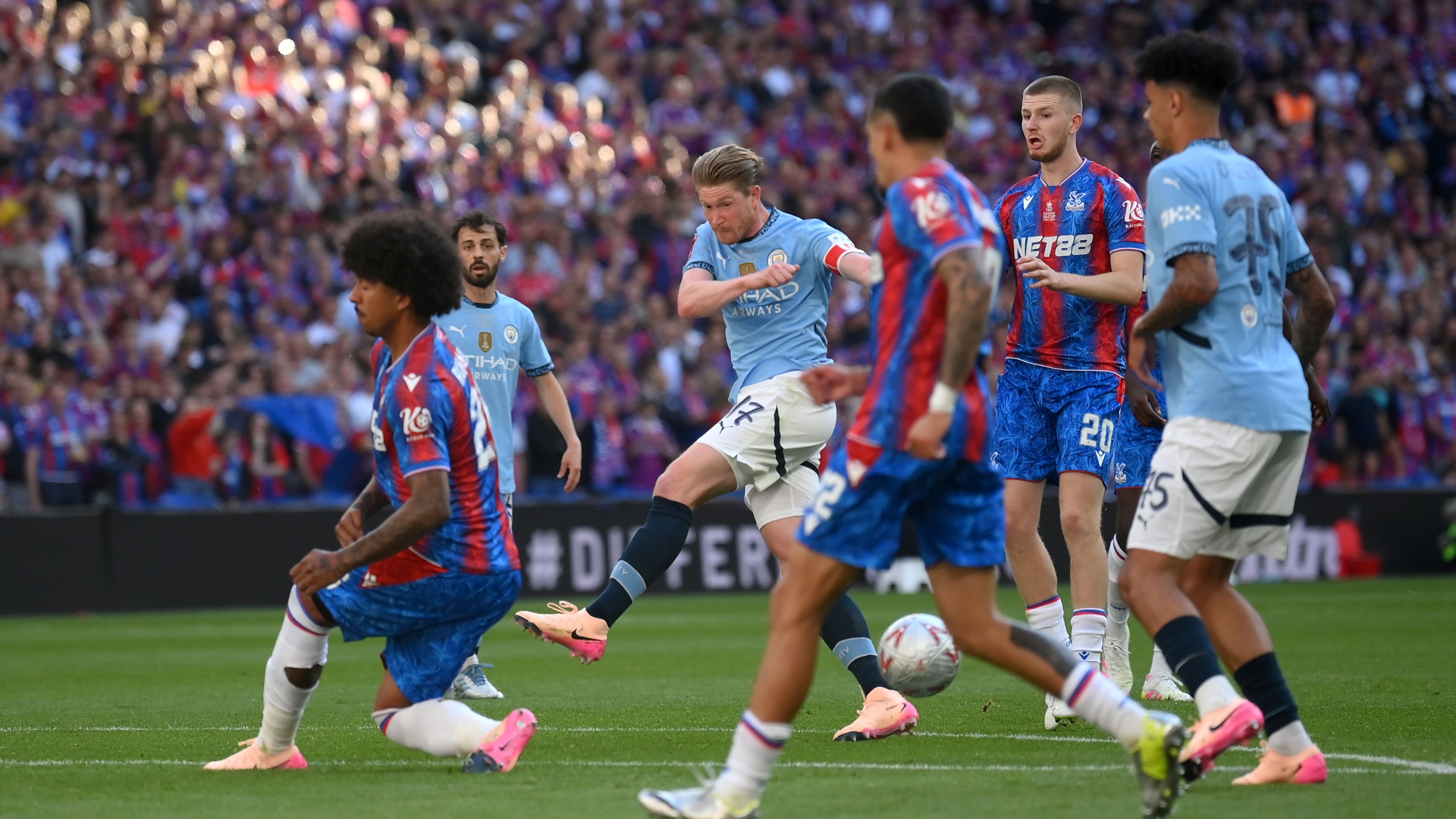 Crystal Palace v Manchester City - Emirates FA Cup Final