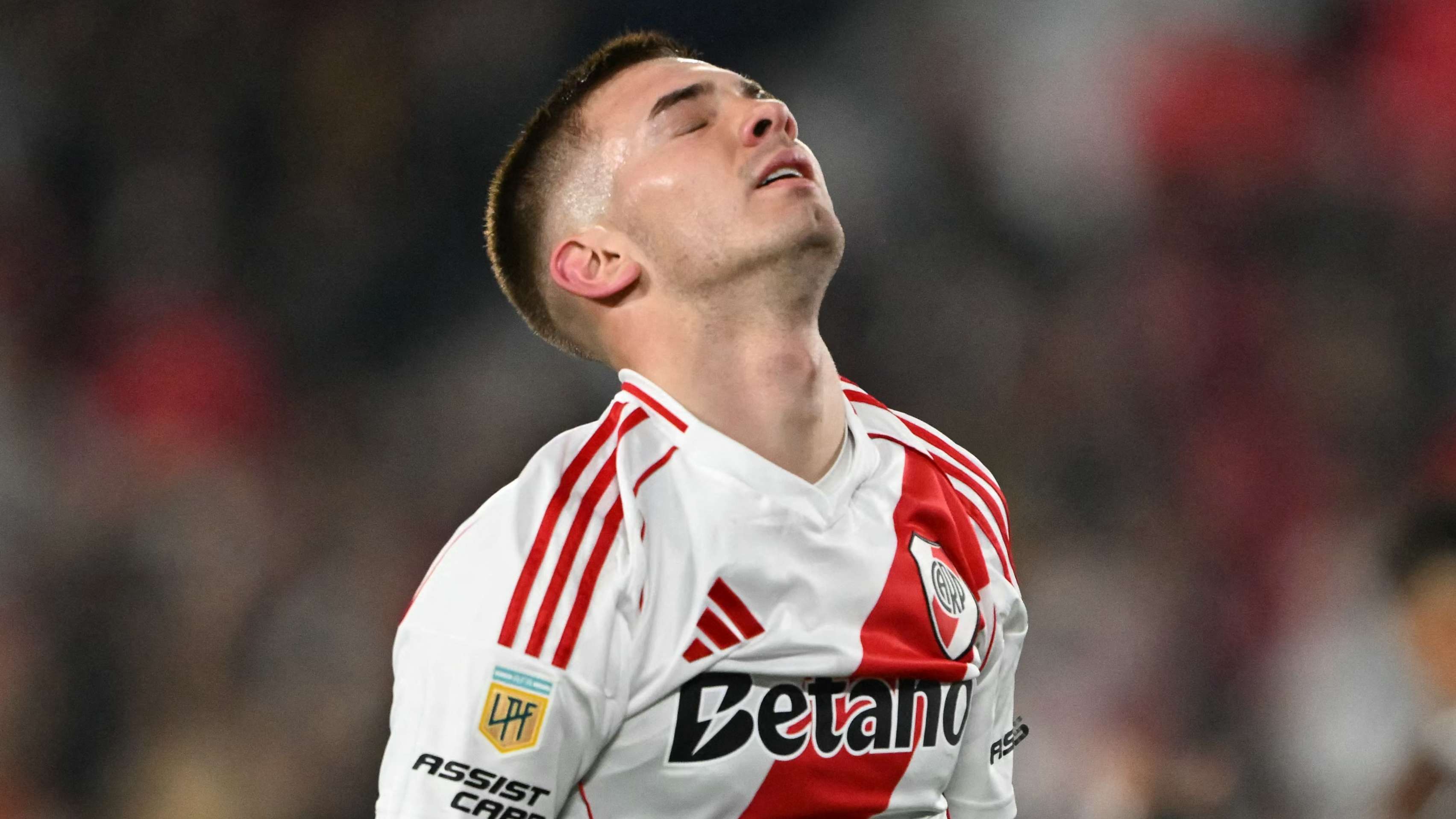 FBL-ARG-RIVER-PLATENSE