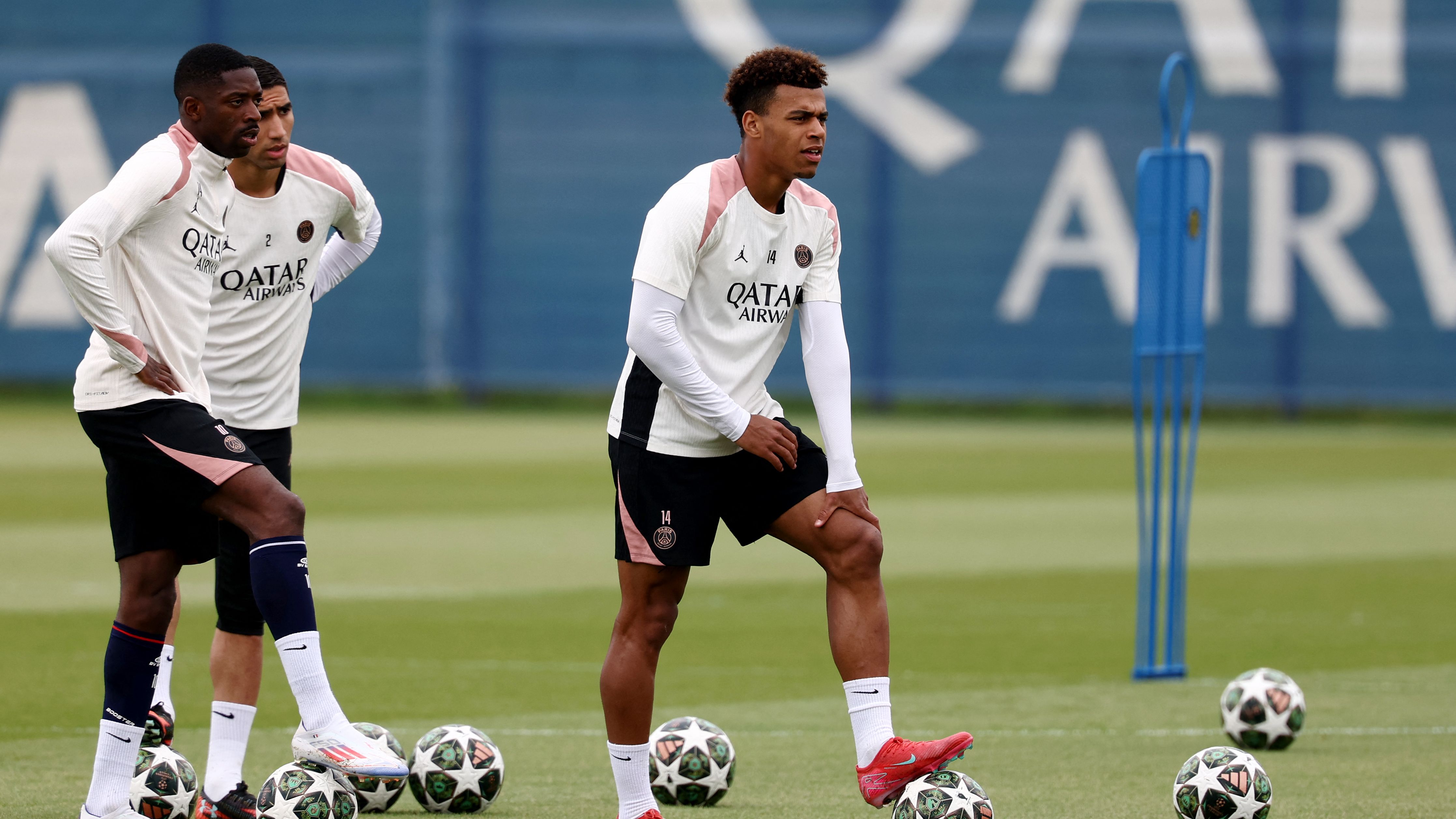 TOPSHOT-FBL-EUR-C1-PSG-TRAINING