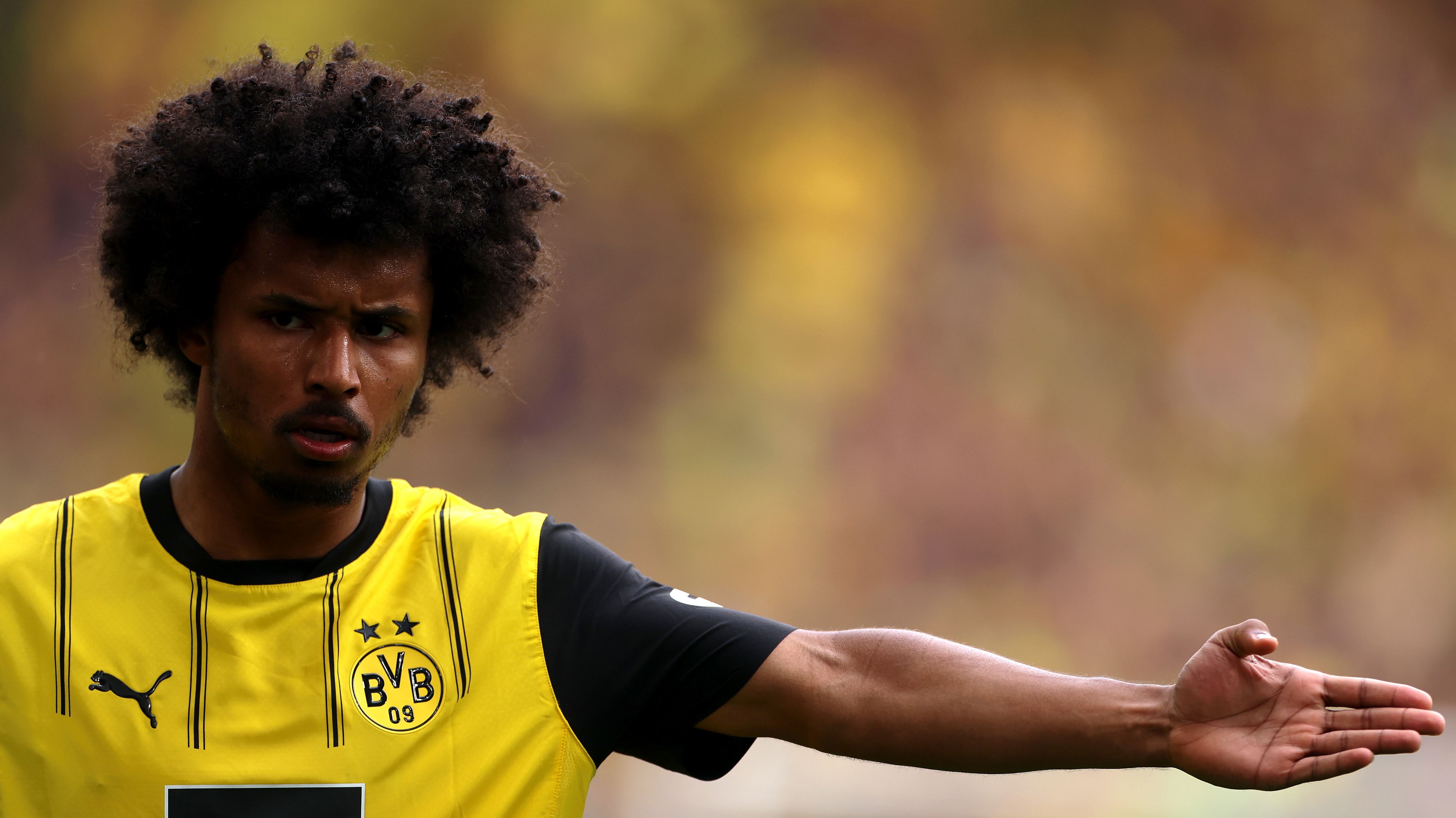 Borussia Dortmund v Holstein Kiel - Bundesliga