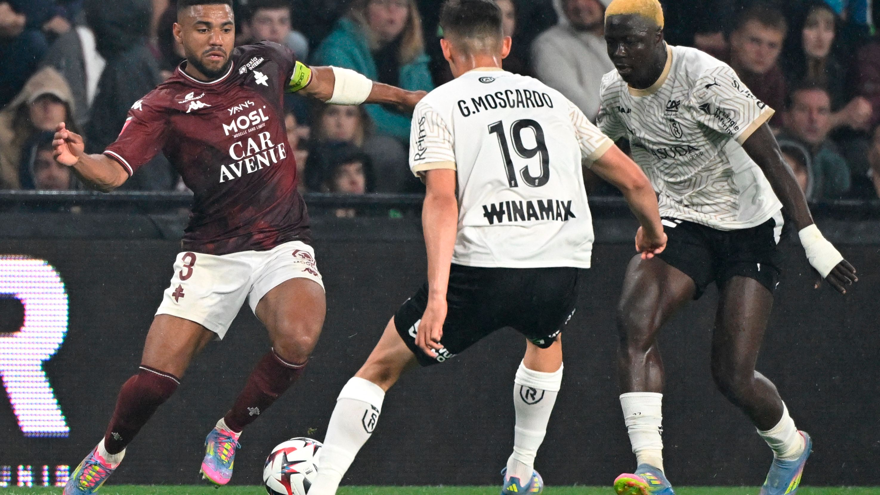 FBL-FRA-LIGUE1-LIGUE2-METZ-REIMS