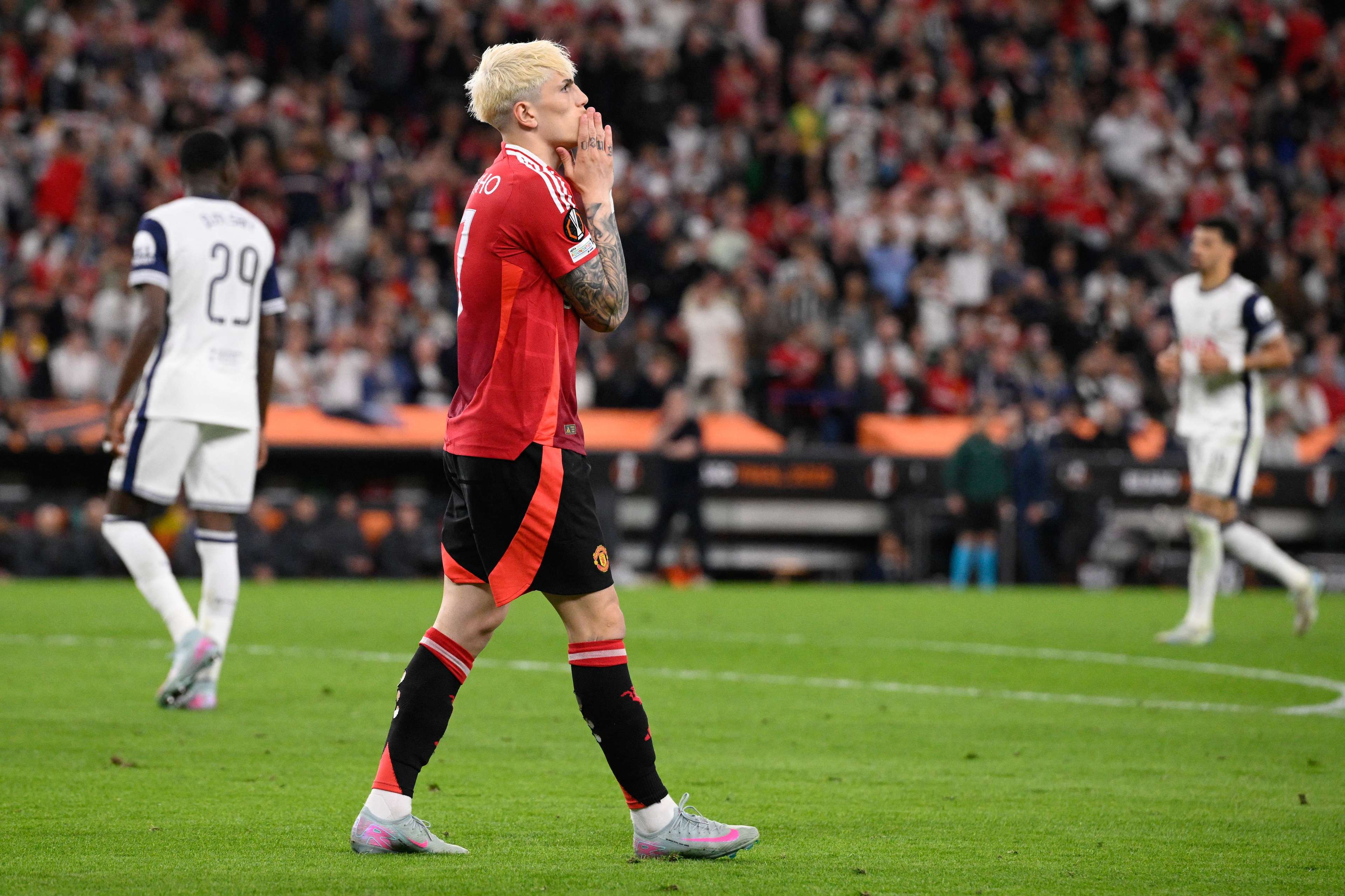 FBL-EUR-C3-TOTTENHAM-MAN UTD