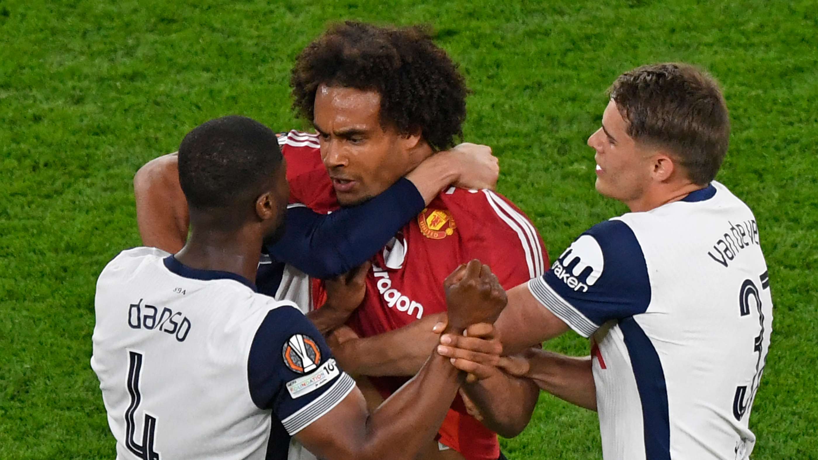 FBL-EUR-C3-TOTTENHAM-MAN UTD