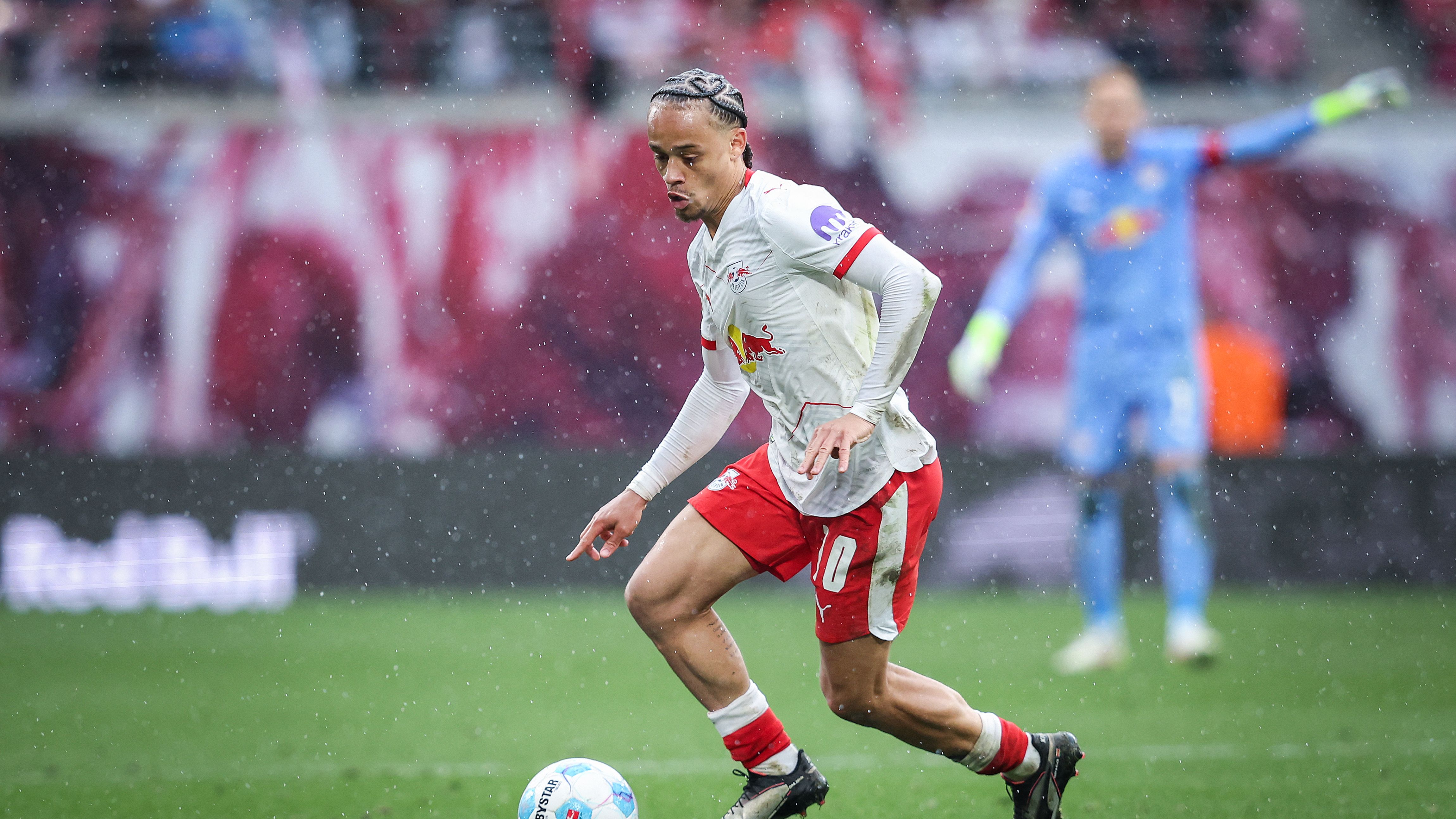 FBL-GER-BUNDESLIGA-LEIPZIG-STUTTGART