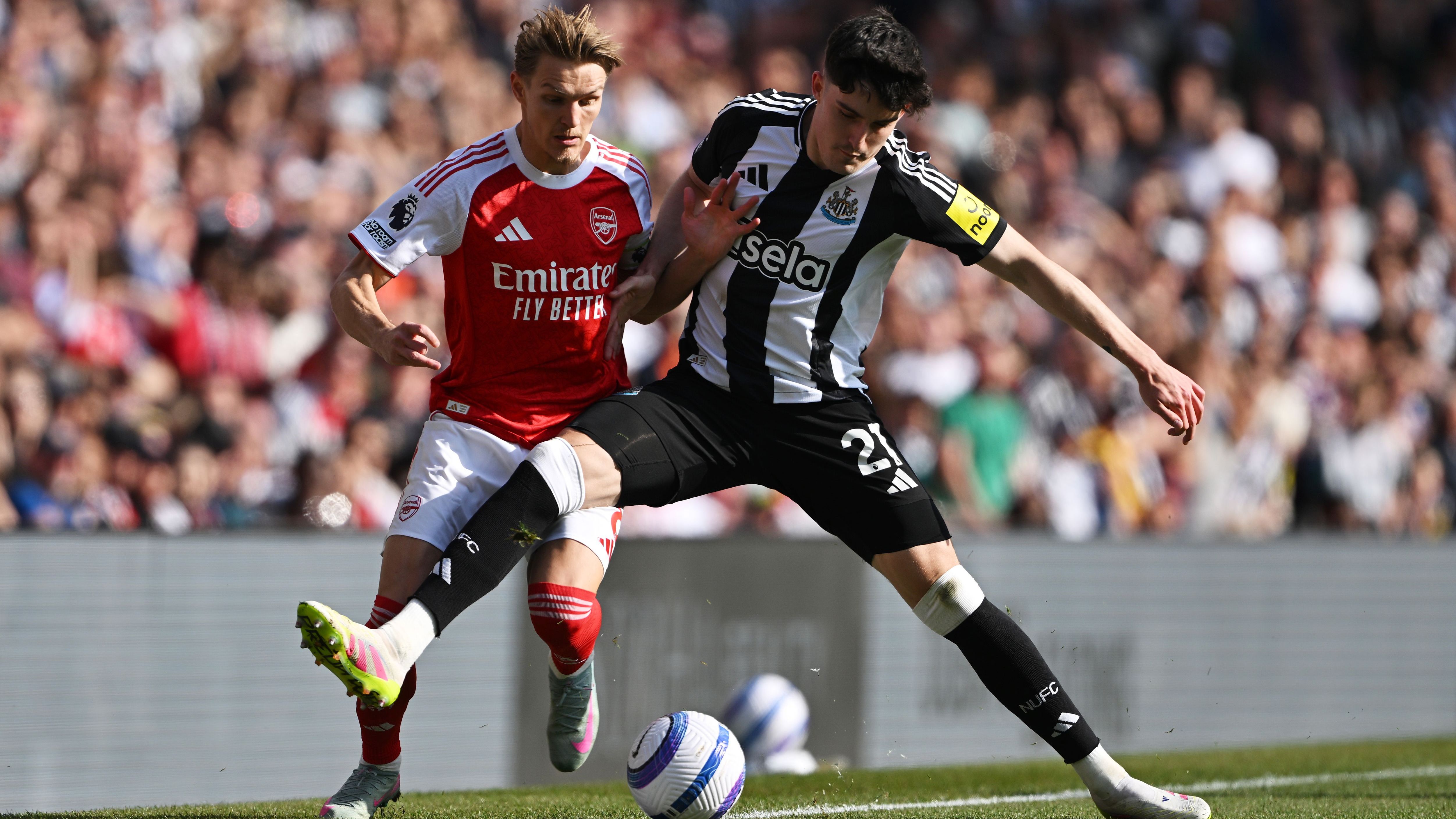 Arsenal FC v Newcastle United FC - Premier League