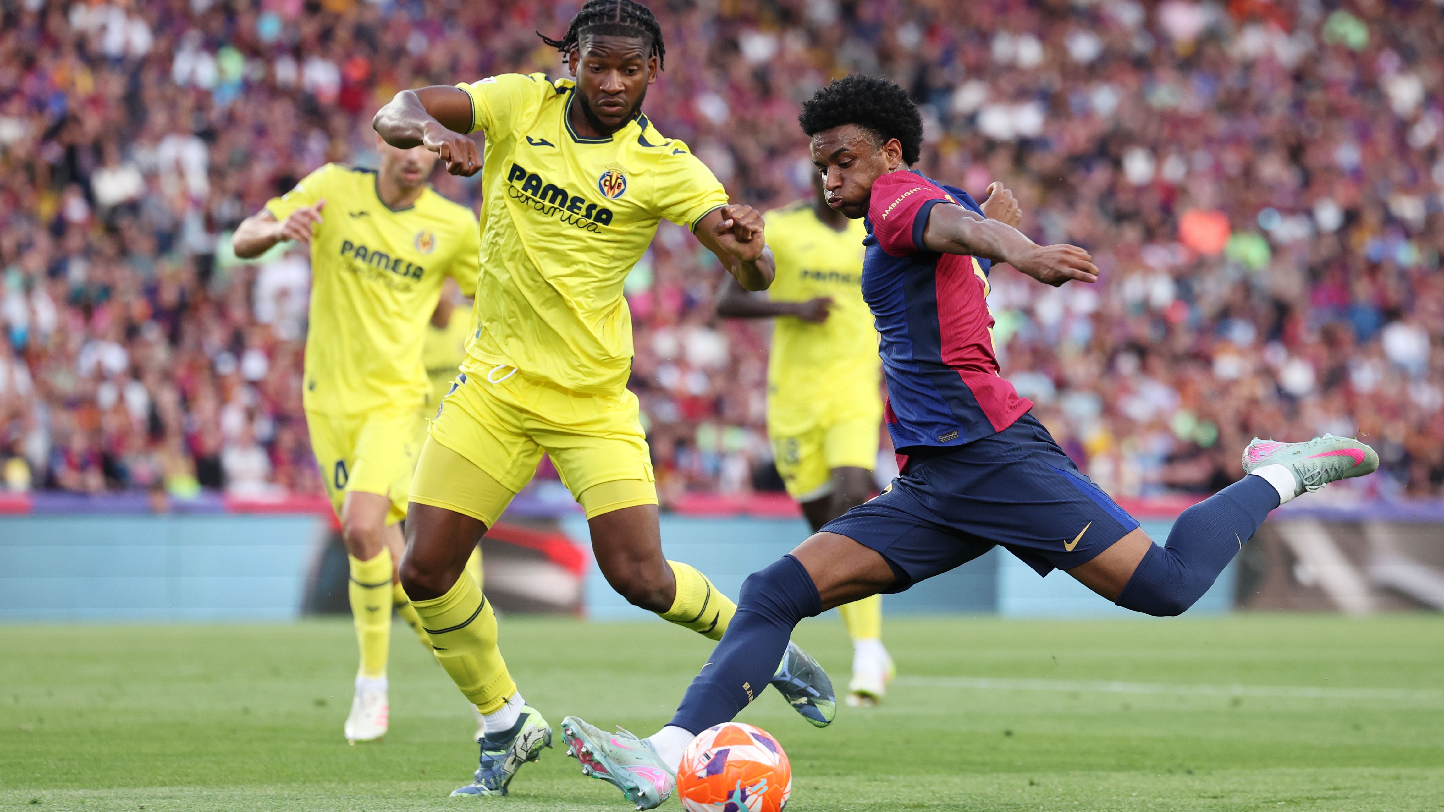 FC Barcelona v Villarreal CF - La Liga EA Sports
