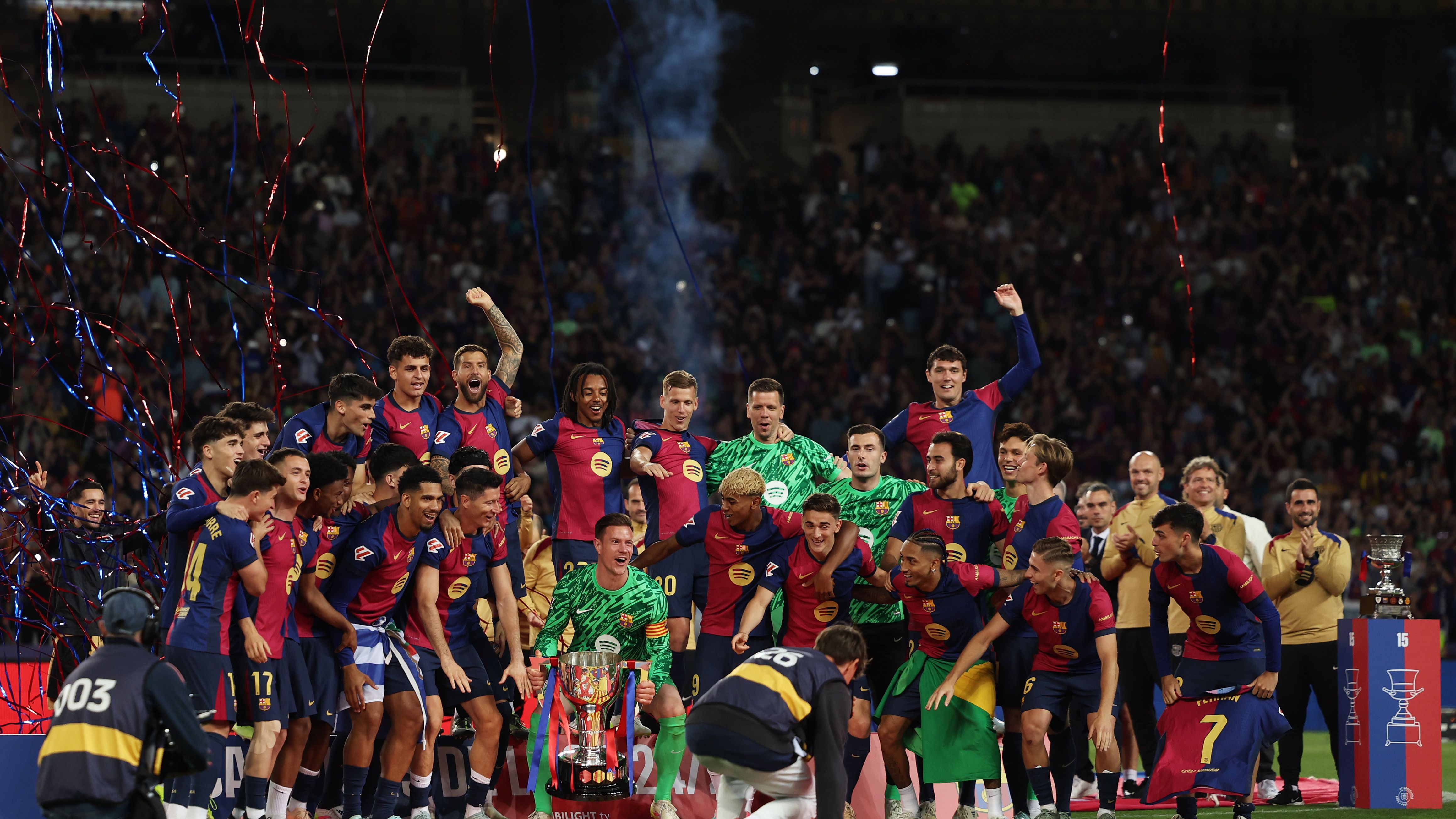 FC Barcelona v Villarreal CF - La Liga EA Sports