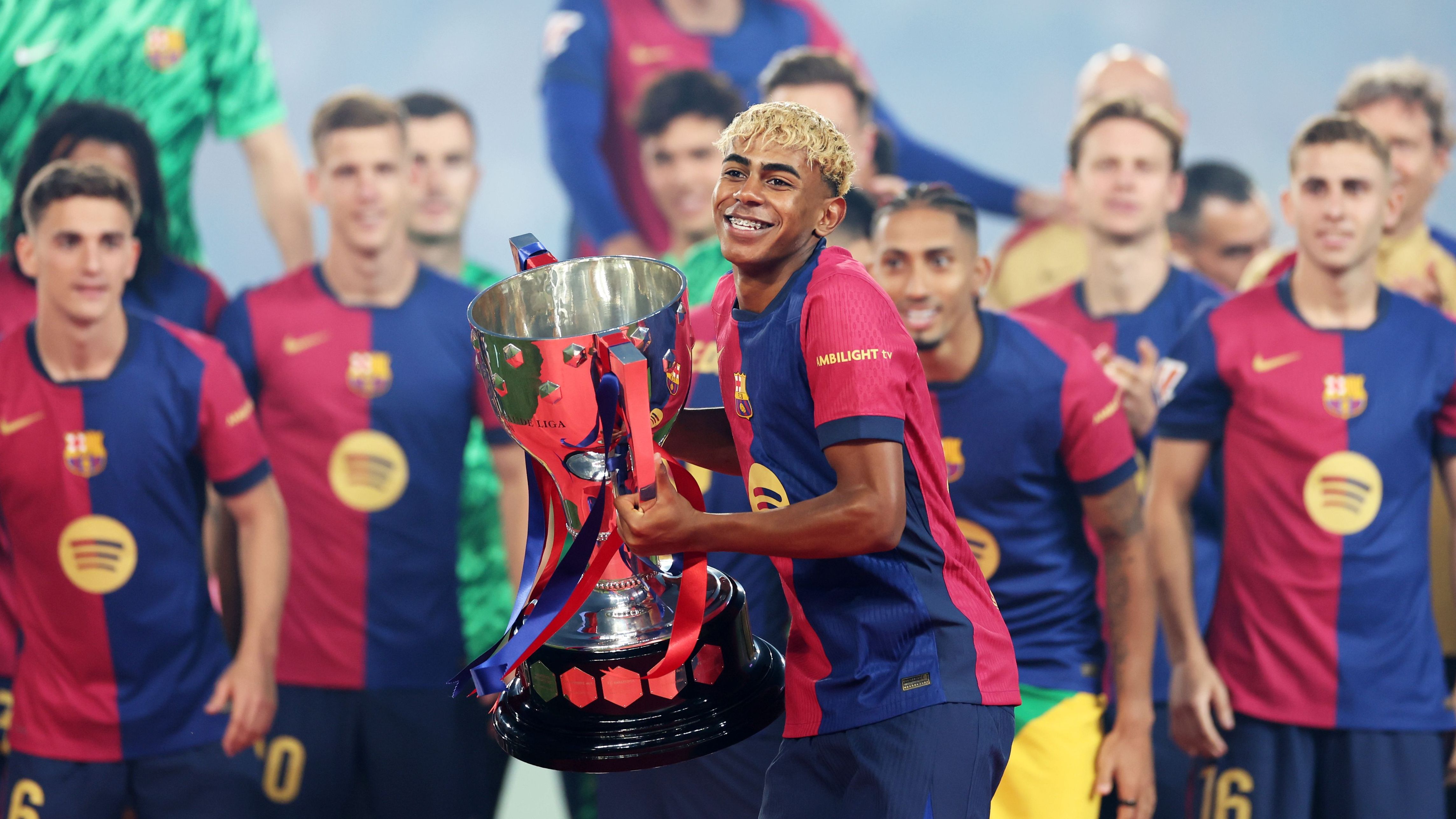 FC Barcelona v Villarreal CF - La Liga EA Sports