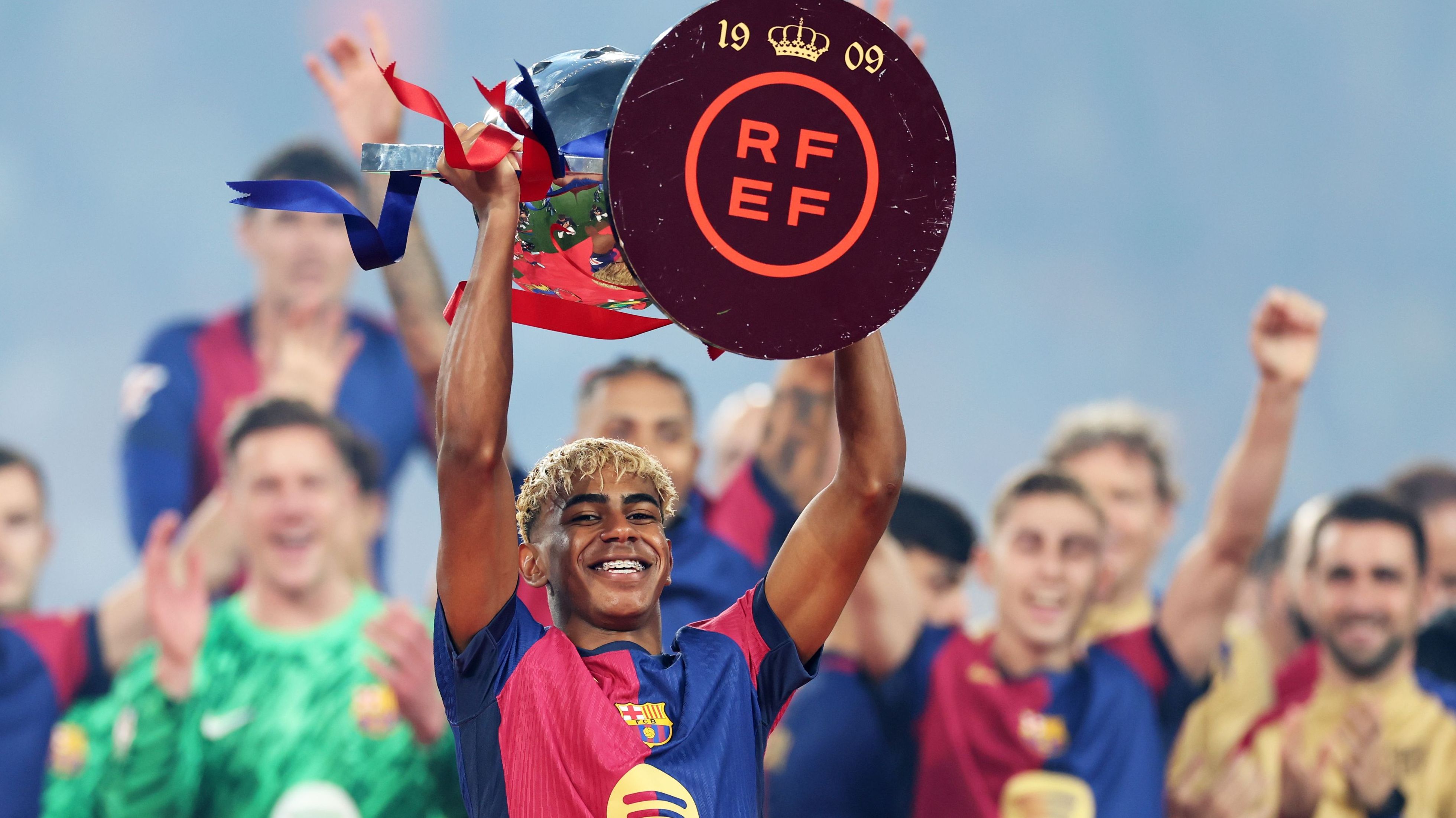 FC Barcelona v Villarreal CF - La Liga EA Sports