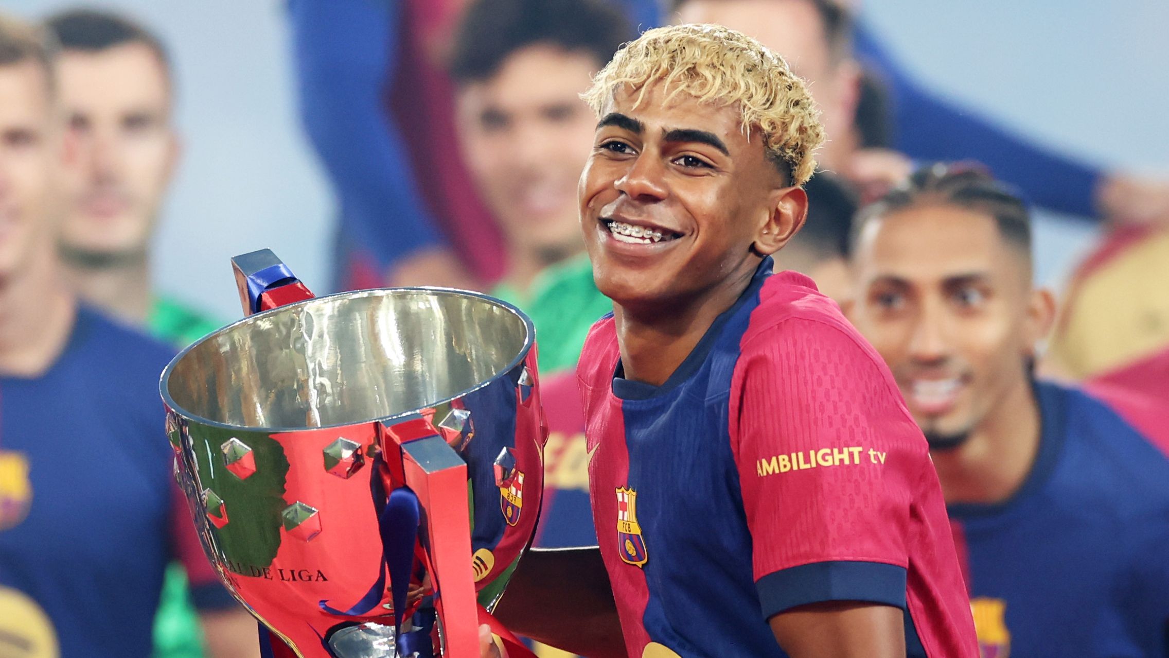 'He has this magic' - Barcelona chief Deco blown away by Lamine Yamal after teenager's dazzling season for Hansi Flick's side  | Goal.com UK