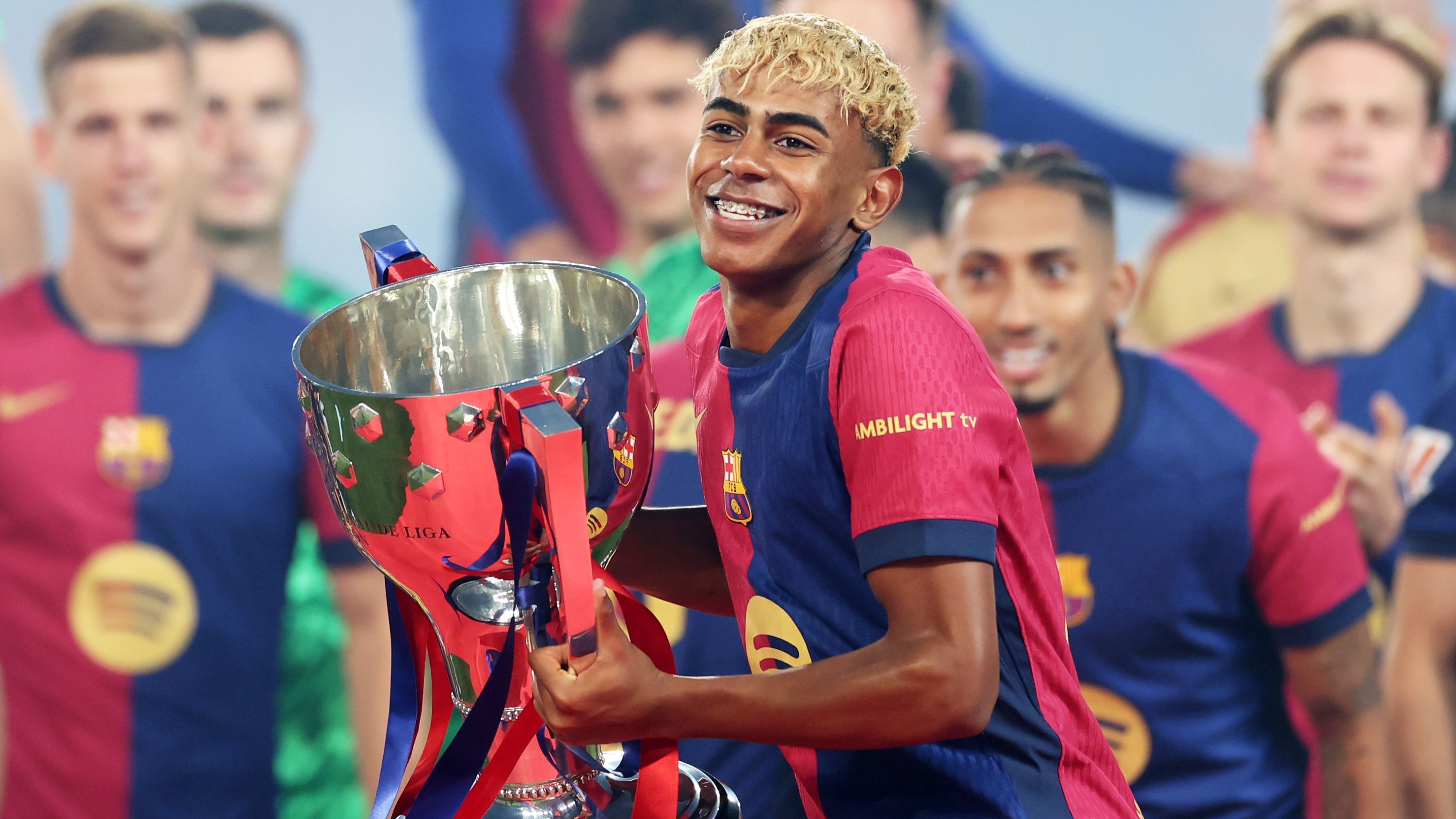 FC Barcelona v Villarreal CF - La Liga EA Sports