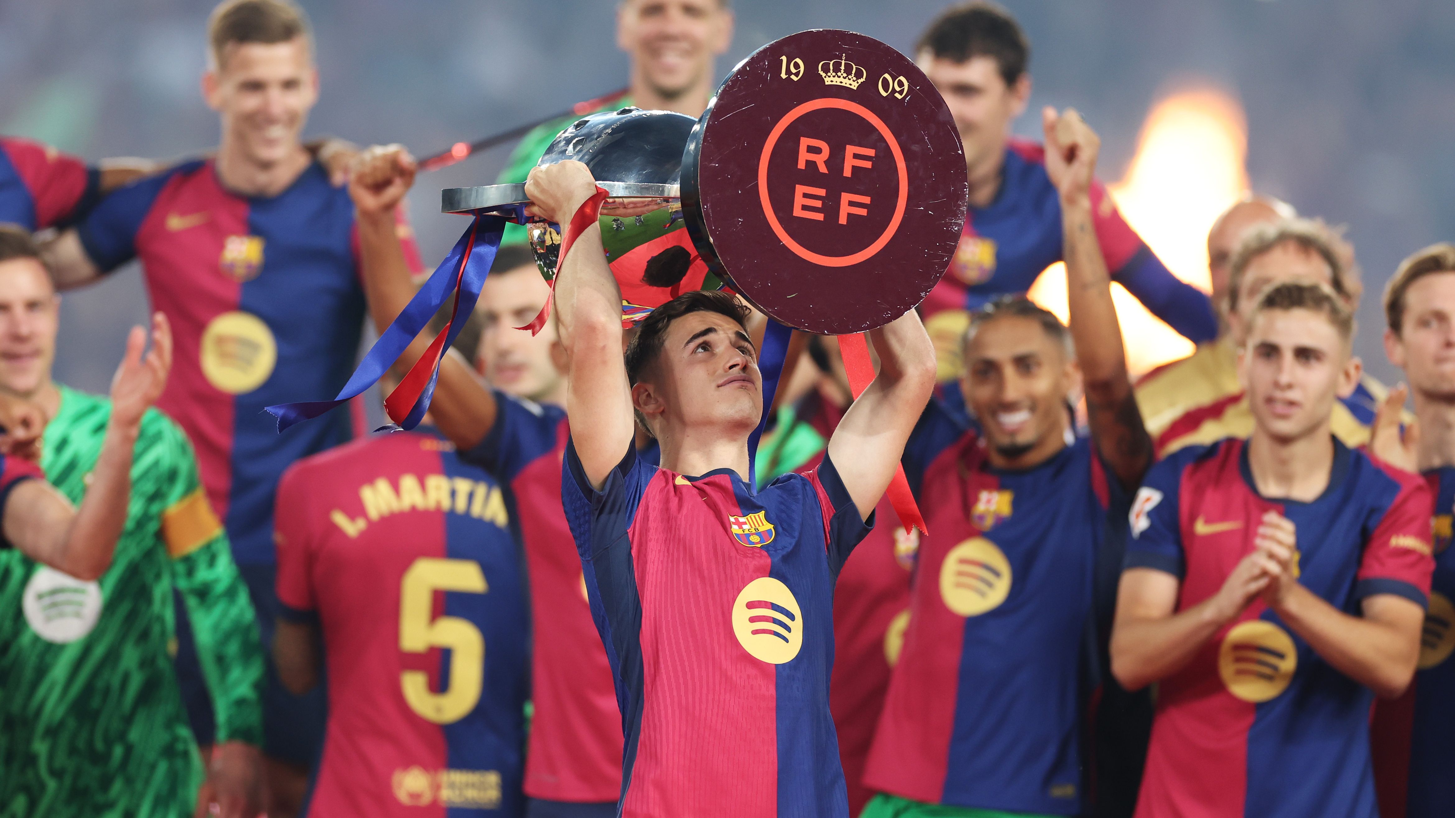 FC Barcelona v Villarreal CF - La Liga EA Sports