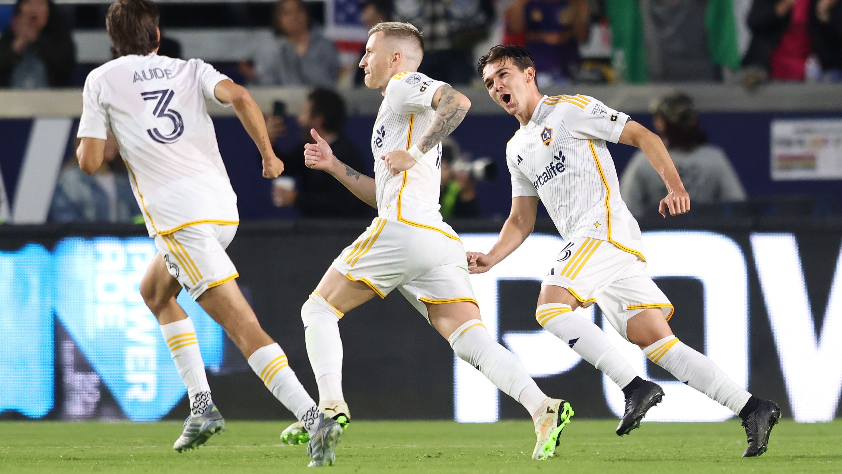 LA Galaxy v Los Angeles Football Club