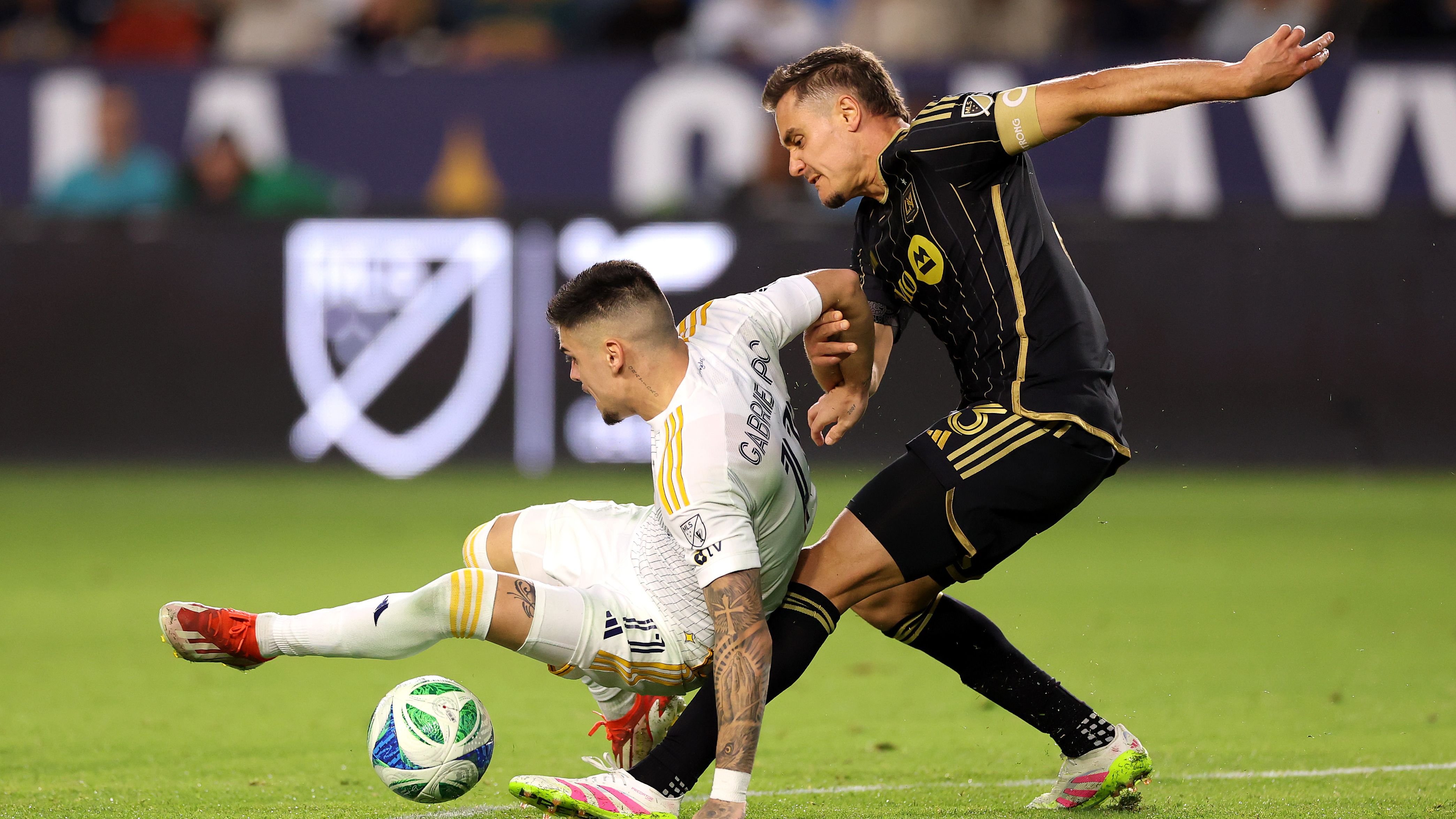 LA Galaxy v Los Angeles Football Club