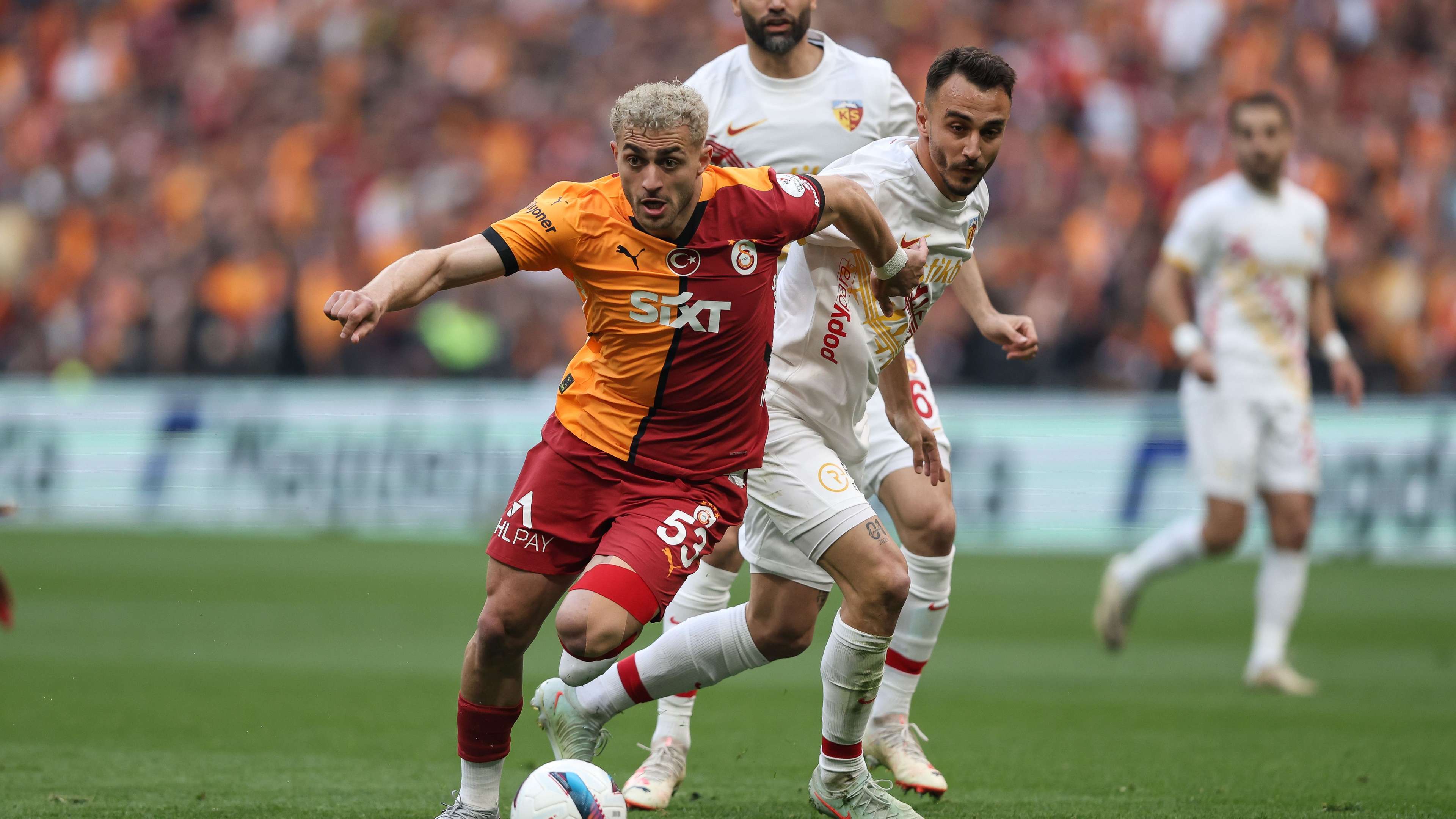 Galatasaray v Kayserispor - Turkish Super League