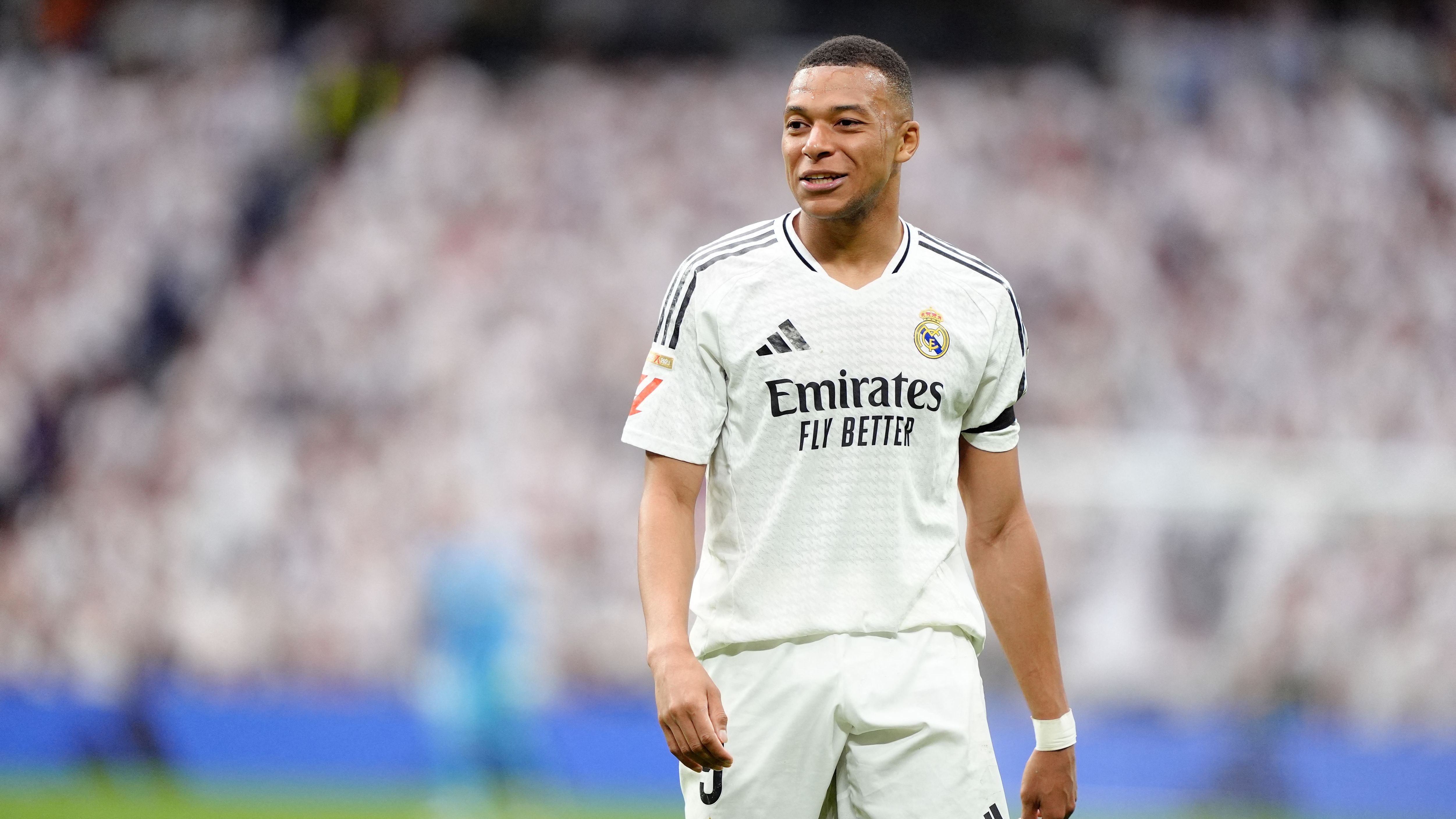 Real Madrid reveal return date for Kylian Mbappe after France star recovers from illness | Goal.com UK