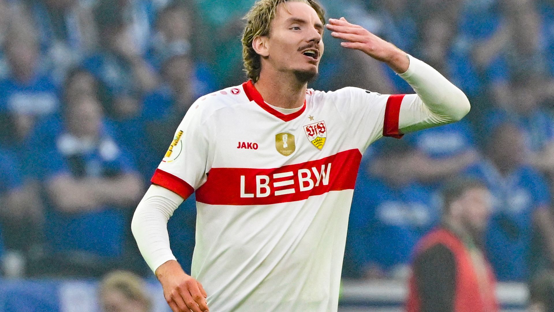 FBL-GER-CUP-BIELEFELD-STUTTGART