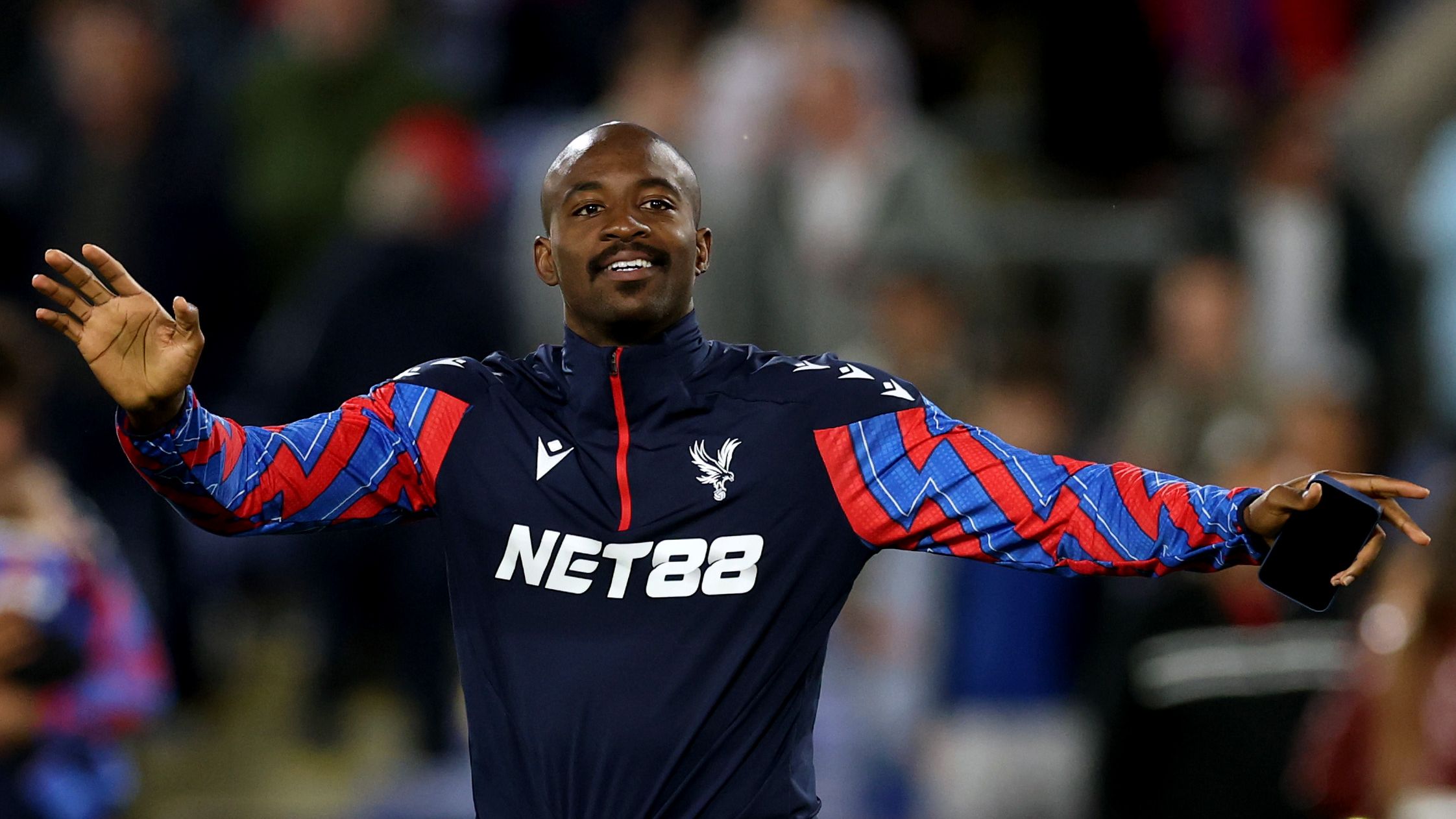 Man Utd & Arsenal urged to turn striker search to 'real handful' Premier League attacker amid Red Devils & Gunners' rival battle for Viktor Gyokeres | Goal.com UK