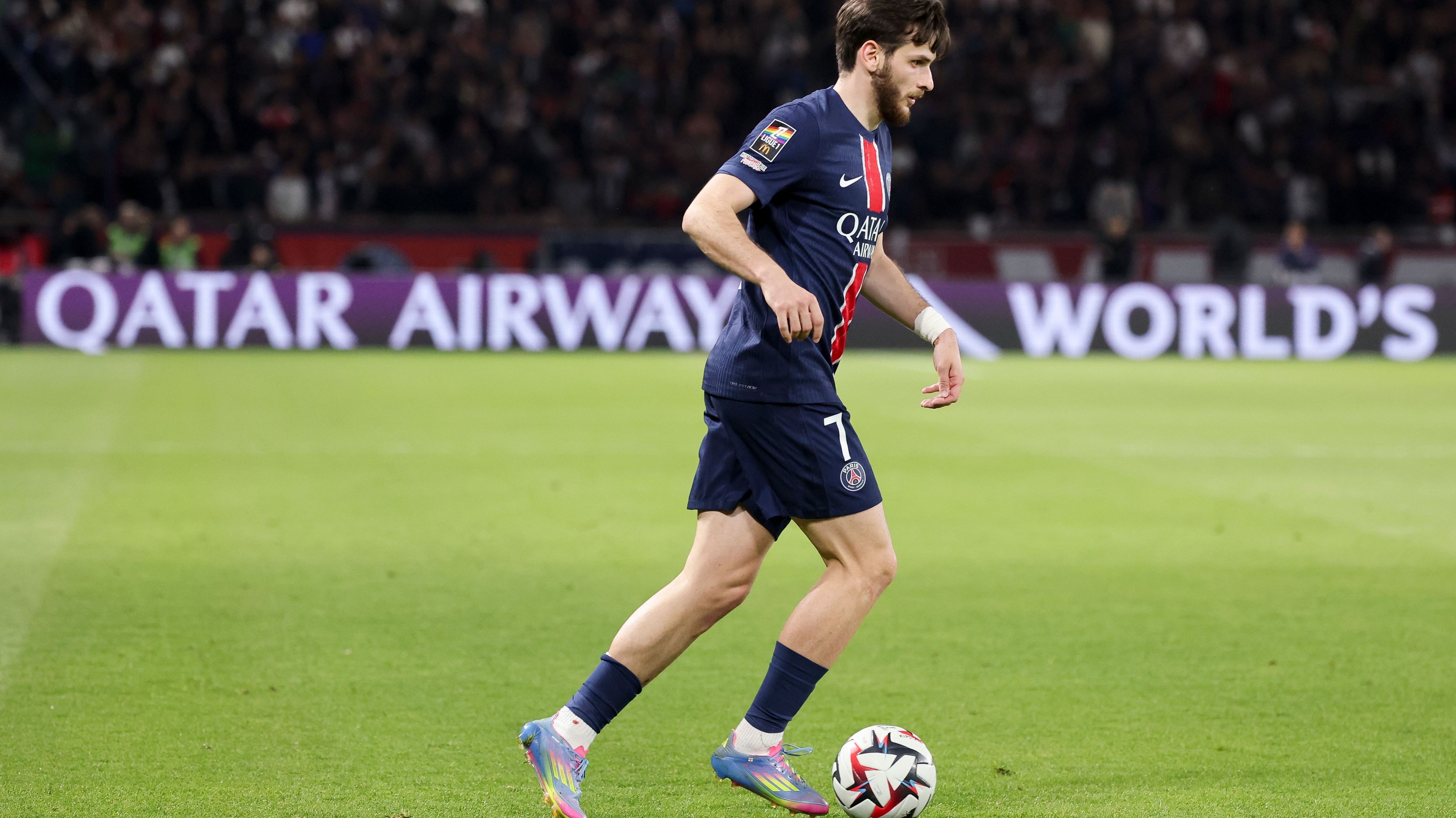 Paris Saint-Germain v AJ Auxerre - Ligue 1