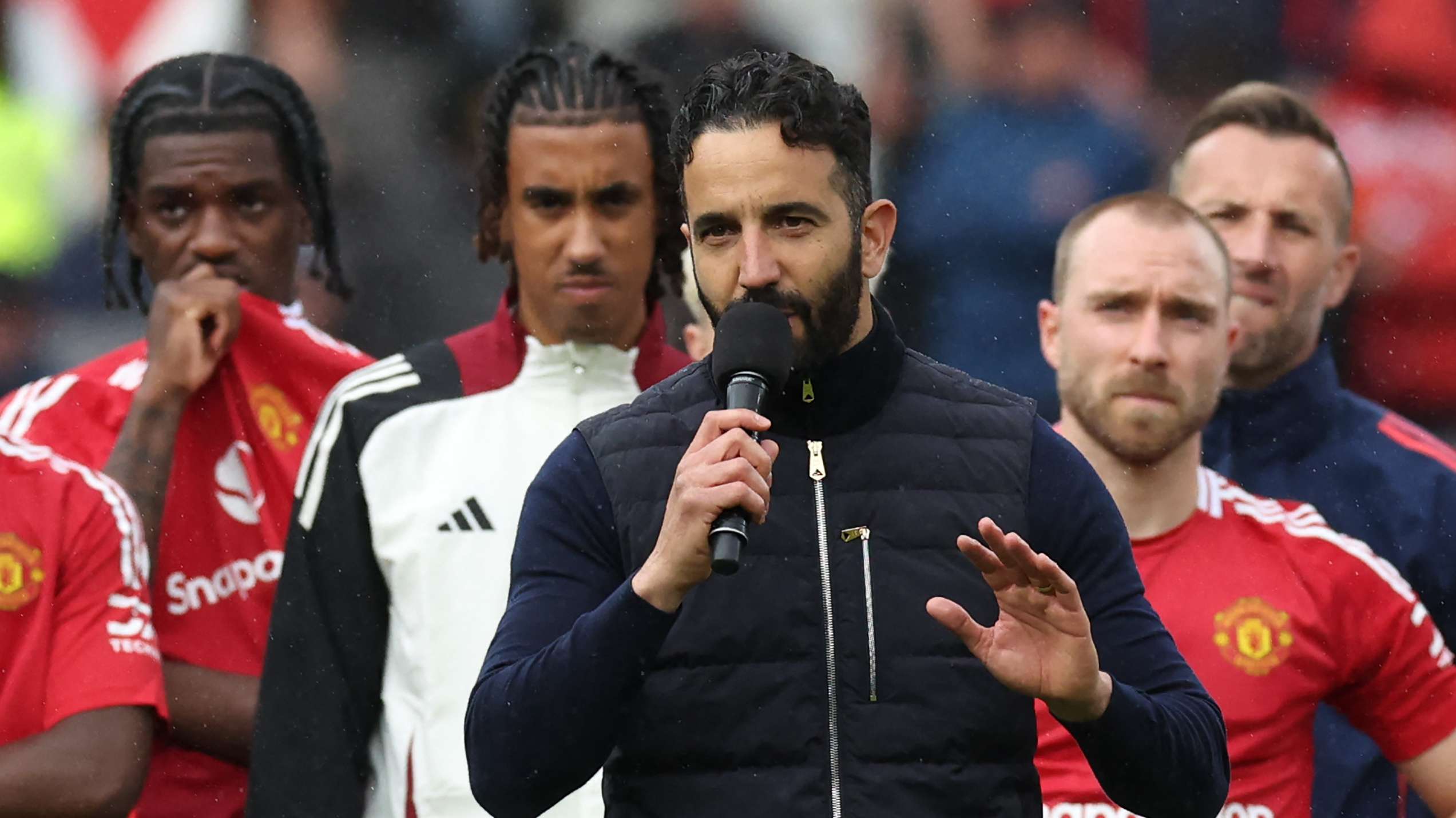 TOPSHOT-FBL-ENG-PR-MAN UTD-ASTON VILLA