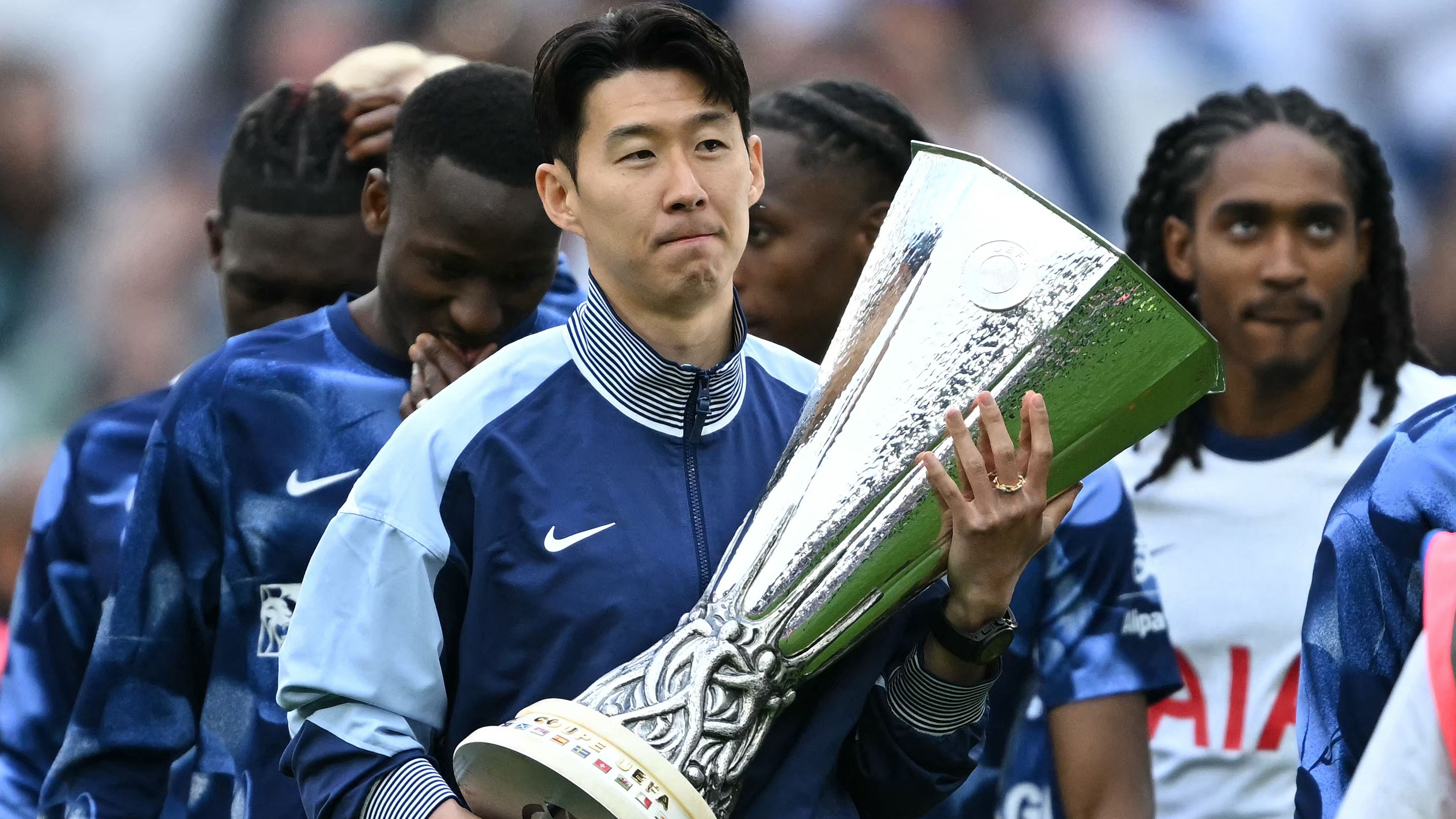 TOPSHOT-FBL-ENG-PR-TOTTENHAM-BRIGHTON