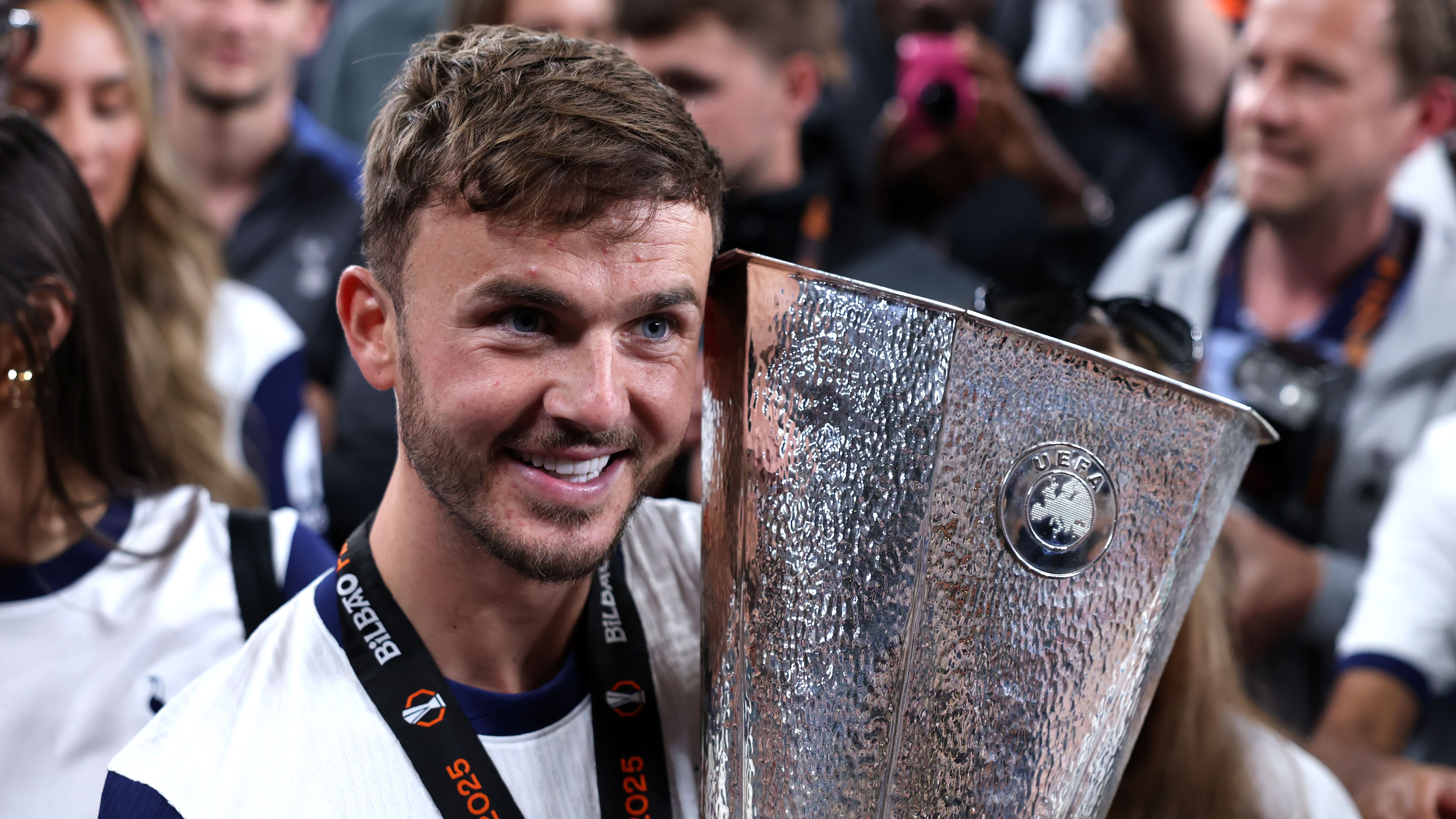 "I heard it was with Roy Keane!" - James Maddison silences former Manchester United star in hilarious post-match interview after Tottenham's Europa League final win | Goal.com UK