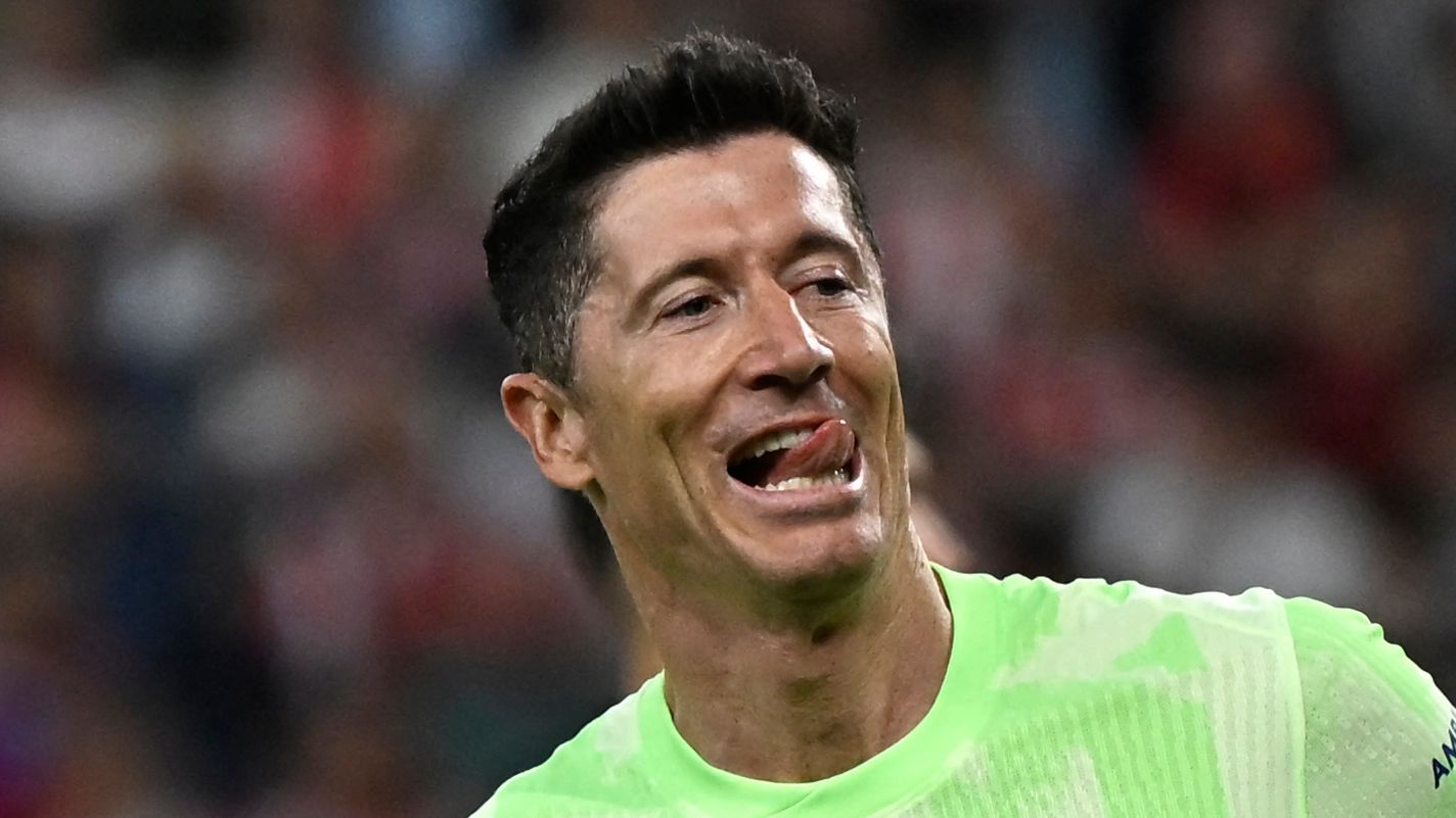 Operation Robert Lewandowski! Saudi Pro League draw up plan to land Barcelona veteran despite striker shutting down exit rumours | Goal.com UK