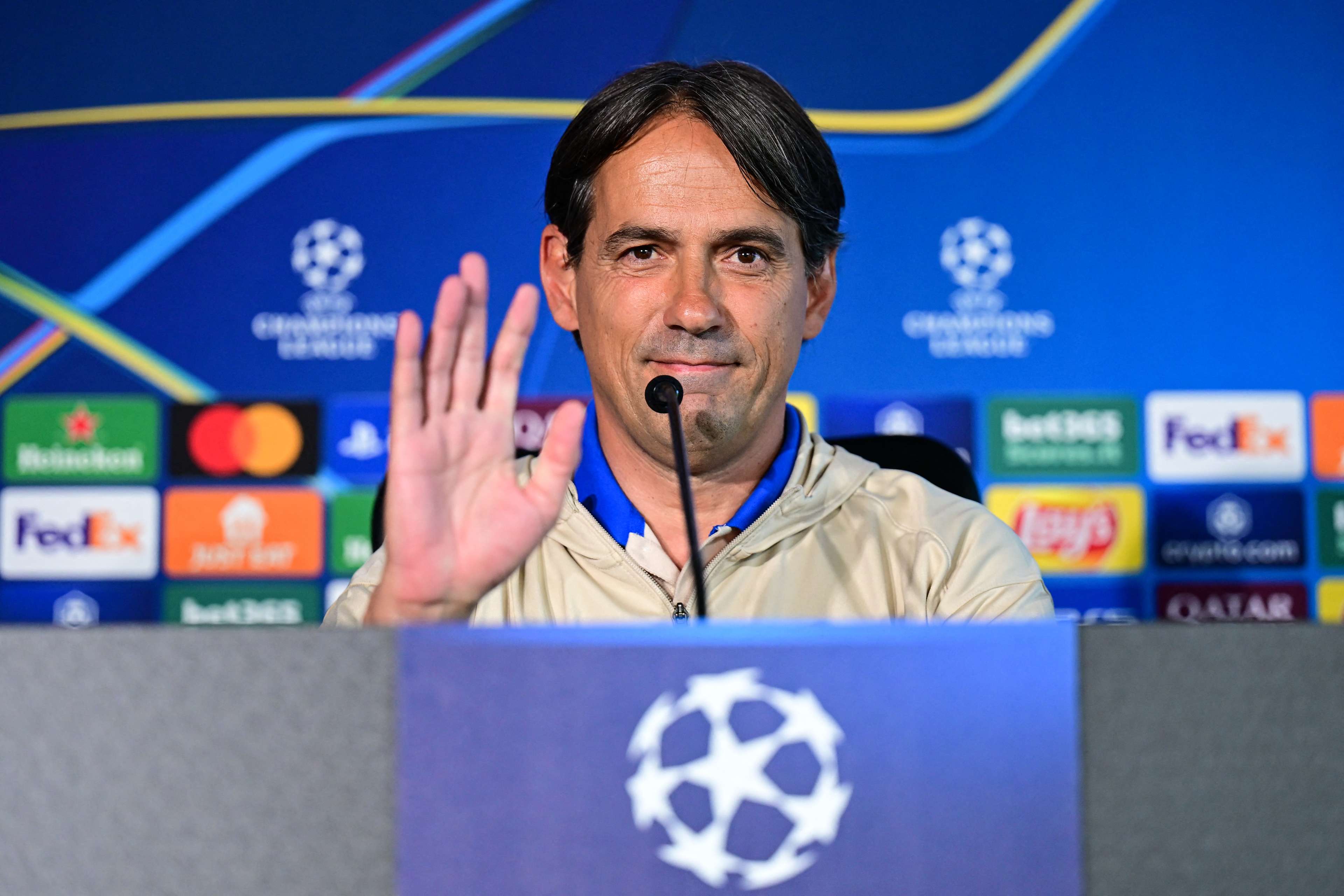 FBL-EUR-C1-INTER-PRESSER
