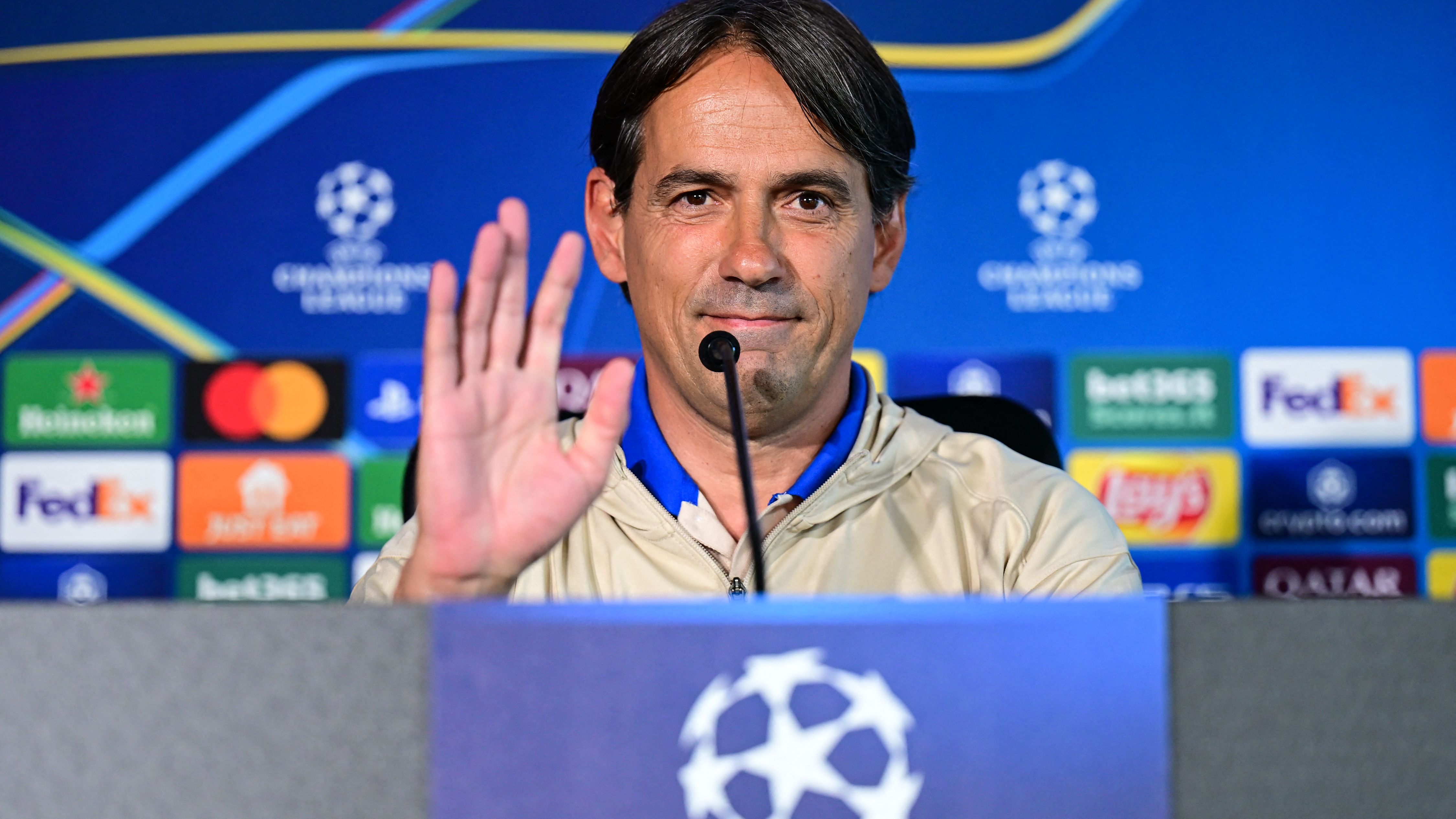 FBL-EUR-C1-INTER-PRESSER