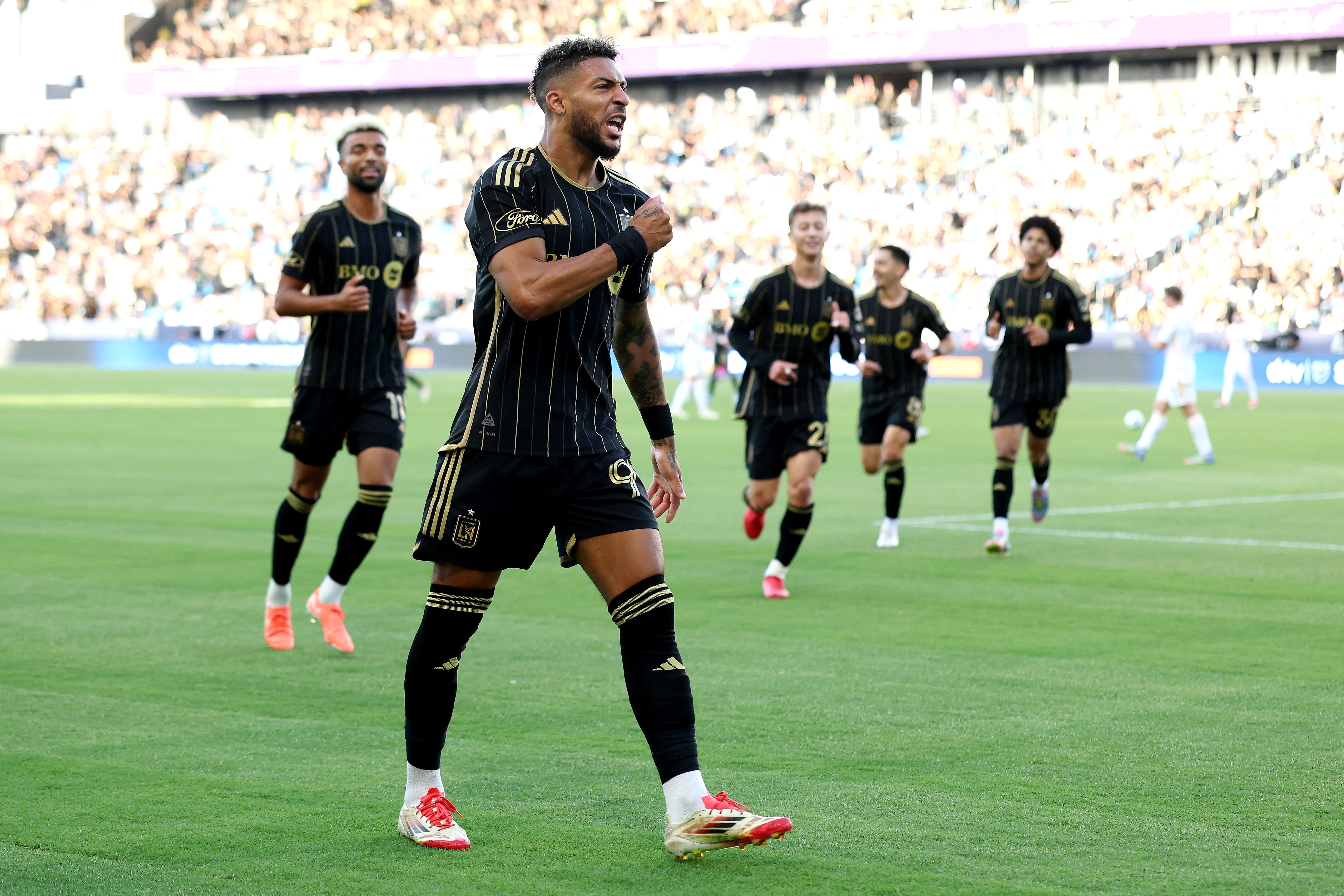 LA Galaxy v Los Angeles Football Club