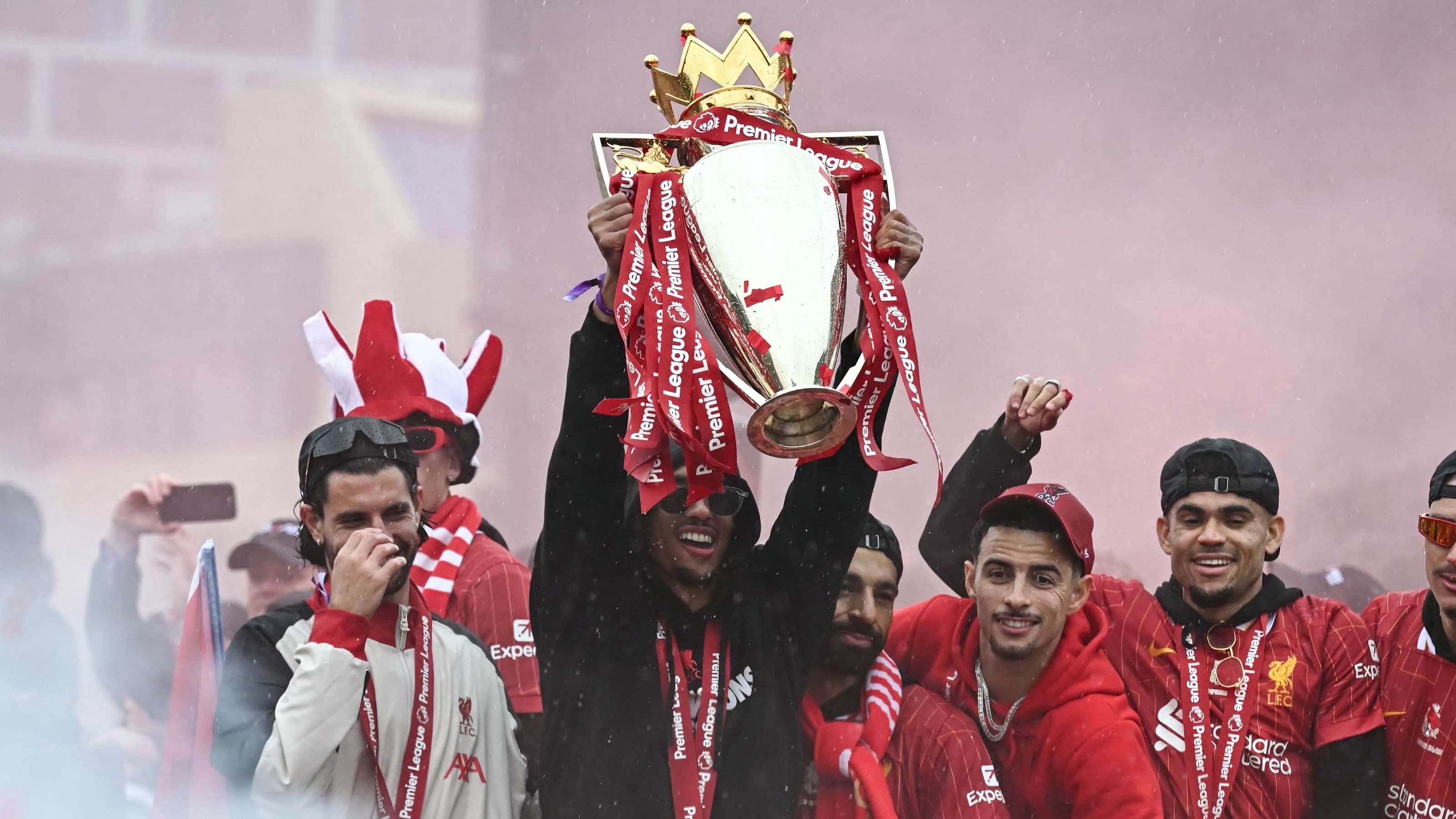 TOPSHOT-FBL-ENG-PR-LIVERPOOL-PARADE