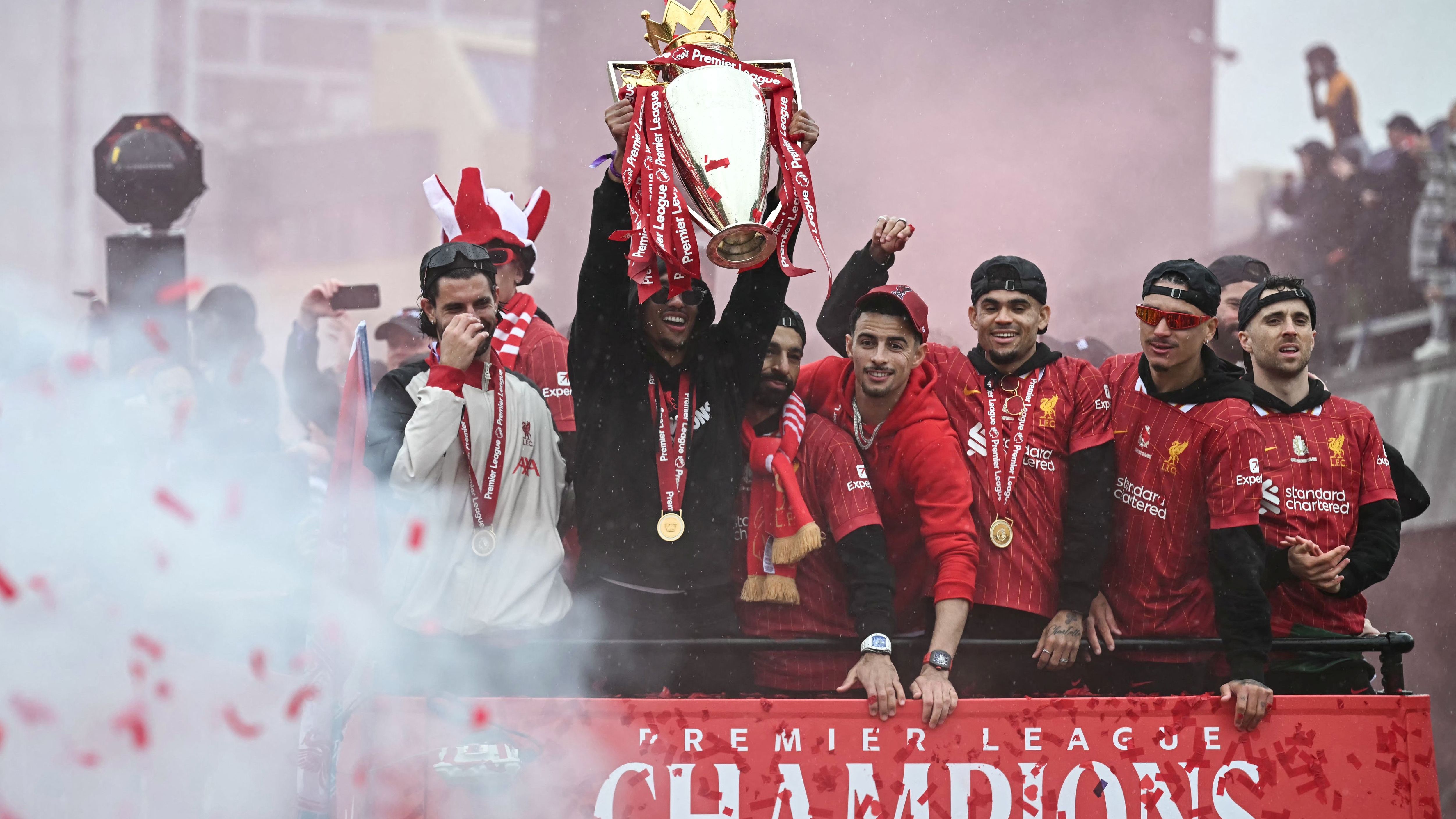 TOPSHOT-FBL-ENG-PR-LIVERPOOL-PARADE