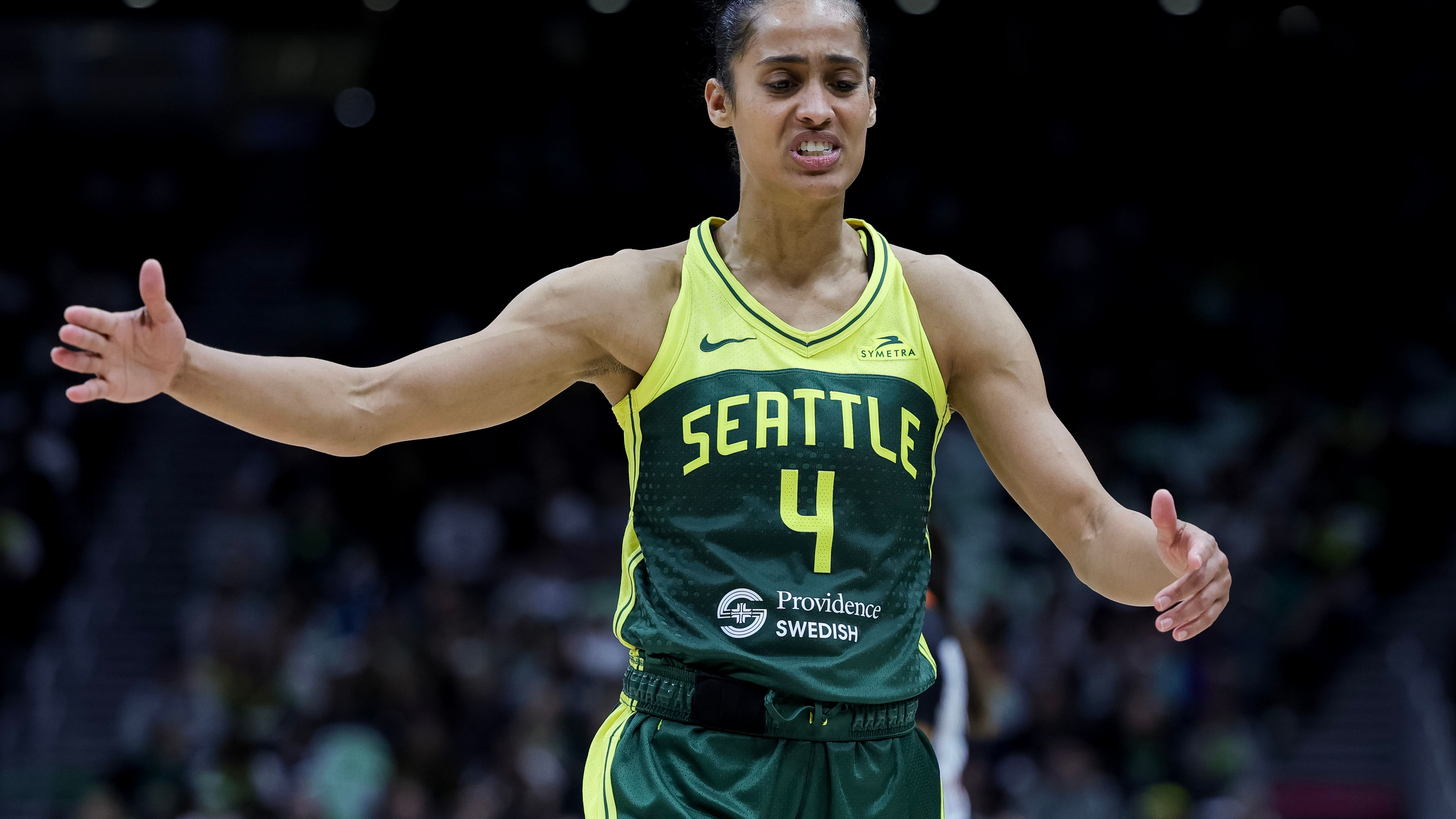 Phoenix Mercury v Seattle Storm