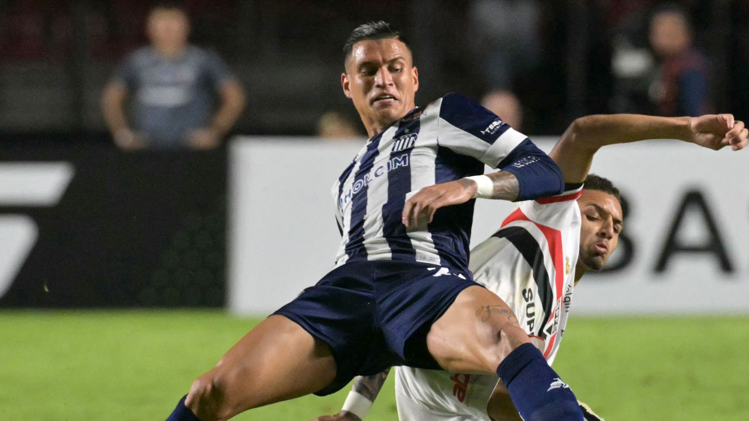FBL-LIBERTADORES-SAOPAULO-TALLERES