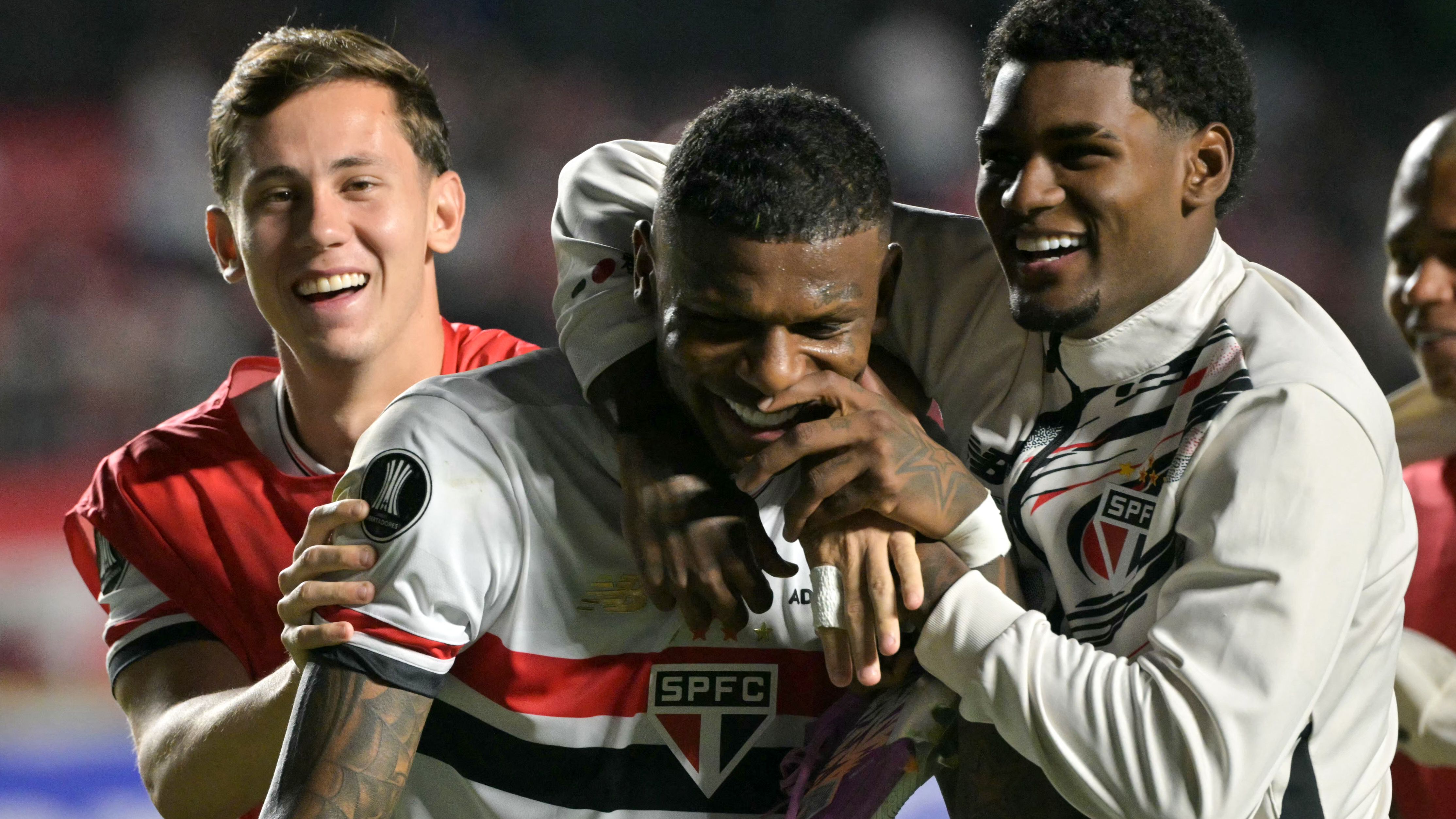 FBL-LIBERTADORES-SAOPAULO-TALLERES