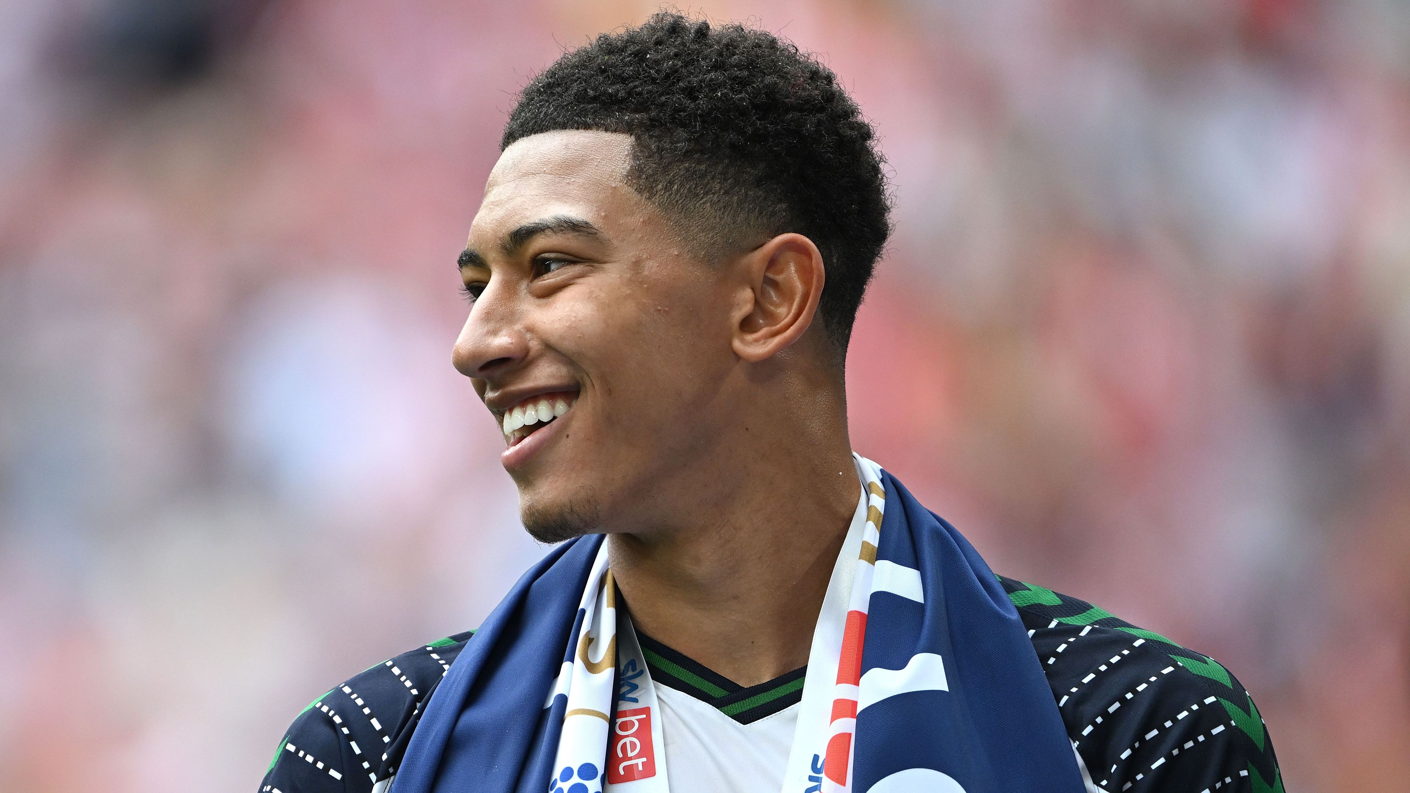 Jobe Bellingham Sunderland Eintracht Frankfurt 2025