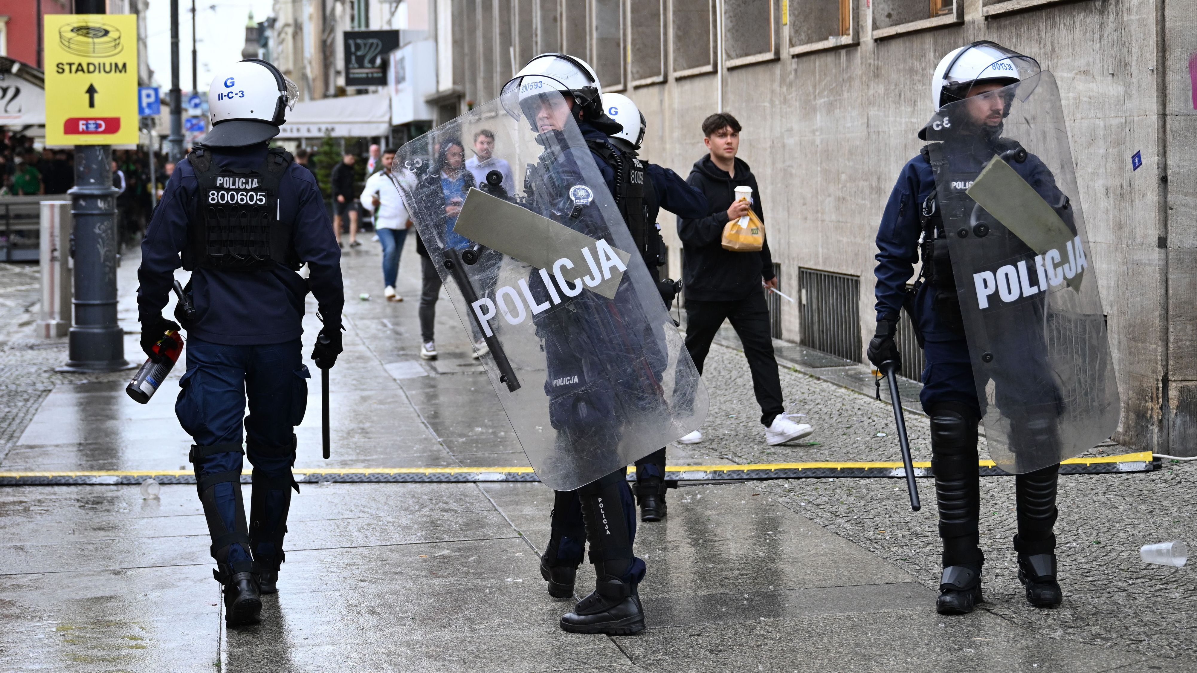 FBL-EUR-C4-REAL BETIS-CHELSEA